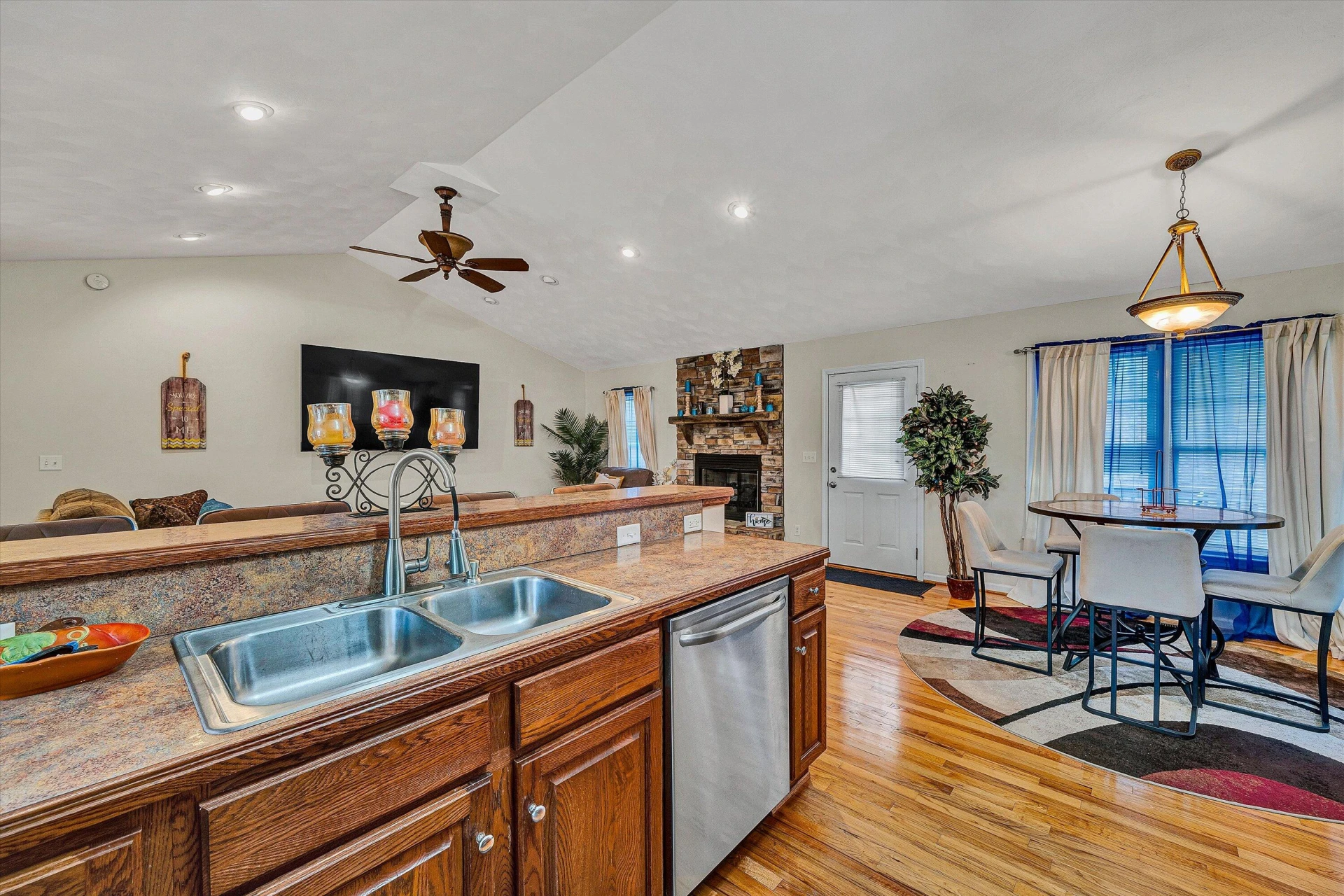 3771 Read Mountain RD - Photo 10