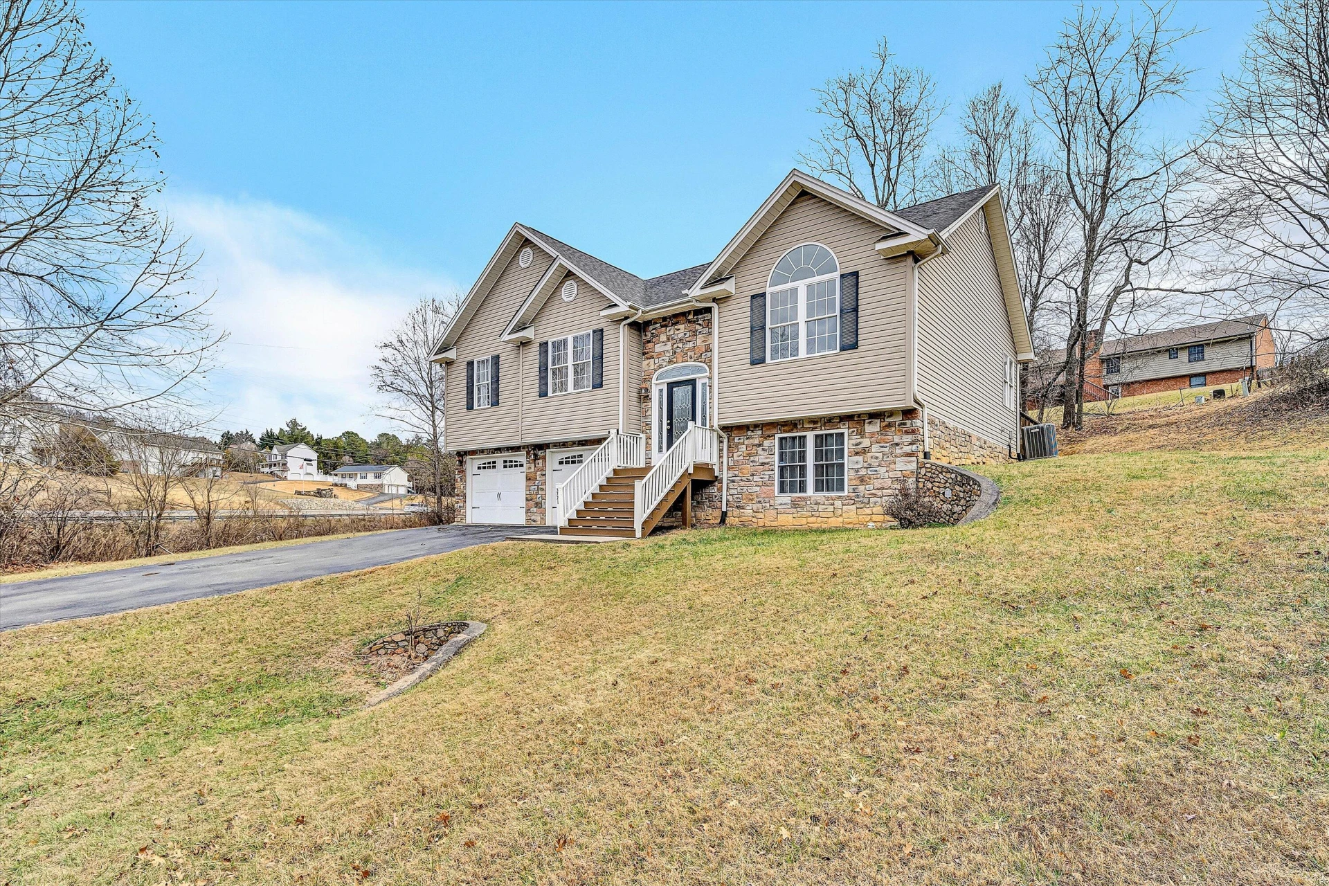 3771 Read Mountain RD - Photo 2