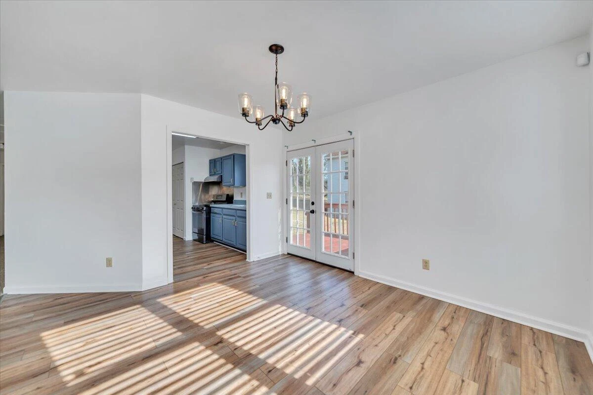 915 Loudon AVE NW - Photo 12