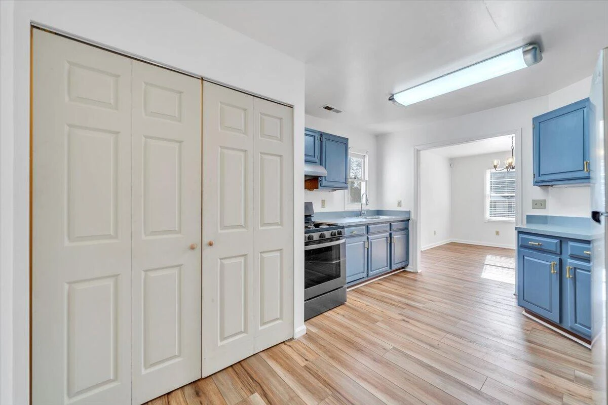 915 Loudon AVE NW - Photo 15