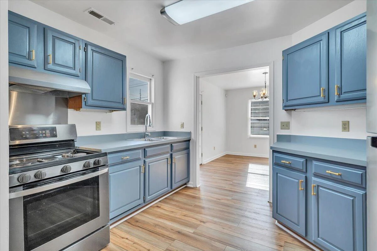 915 Loudon AVE NW - Photo 18