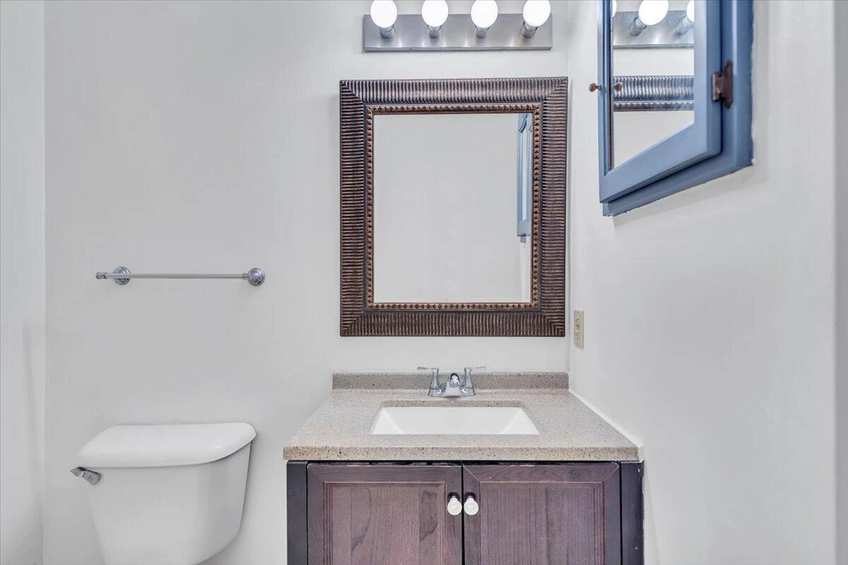 915 Loudon AVE NW - Photo 28