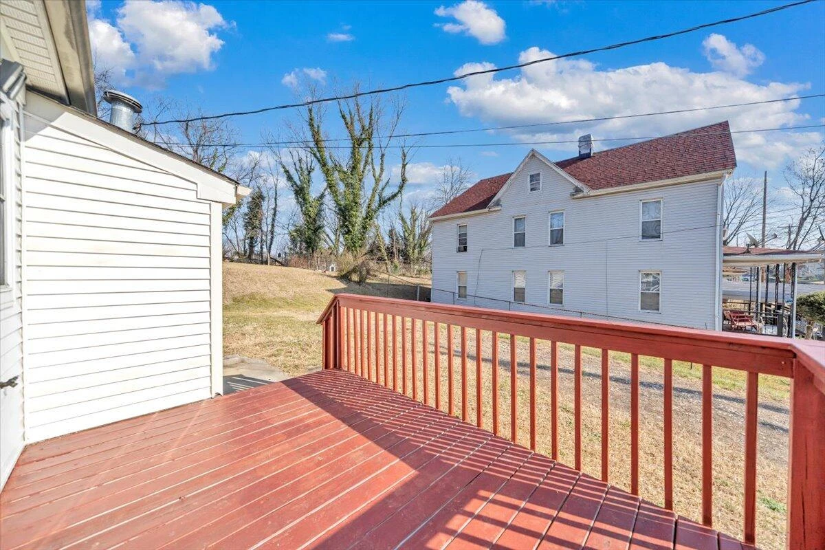 915 Loudon AVE NW - Photo 36