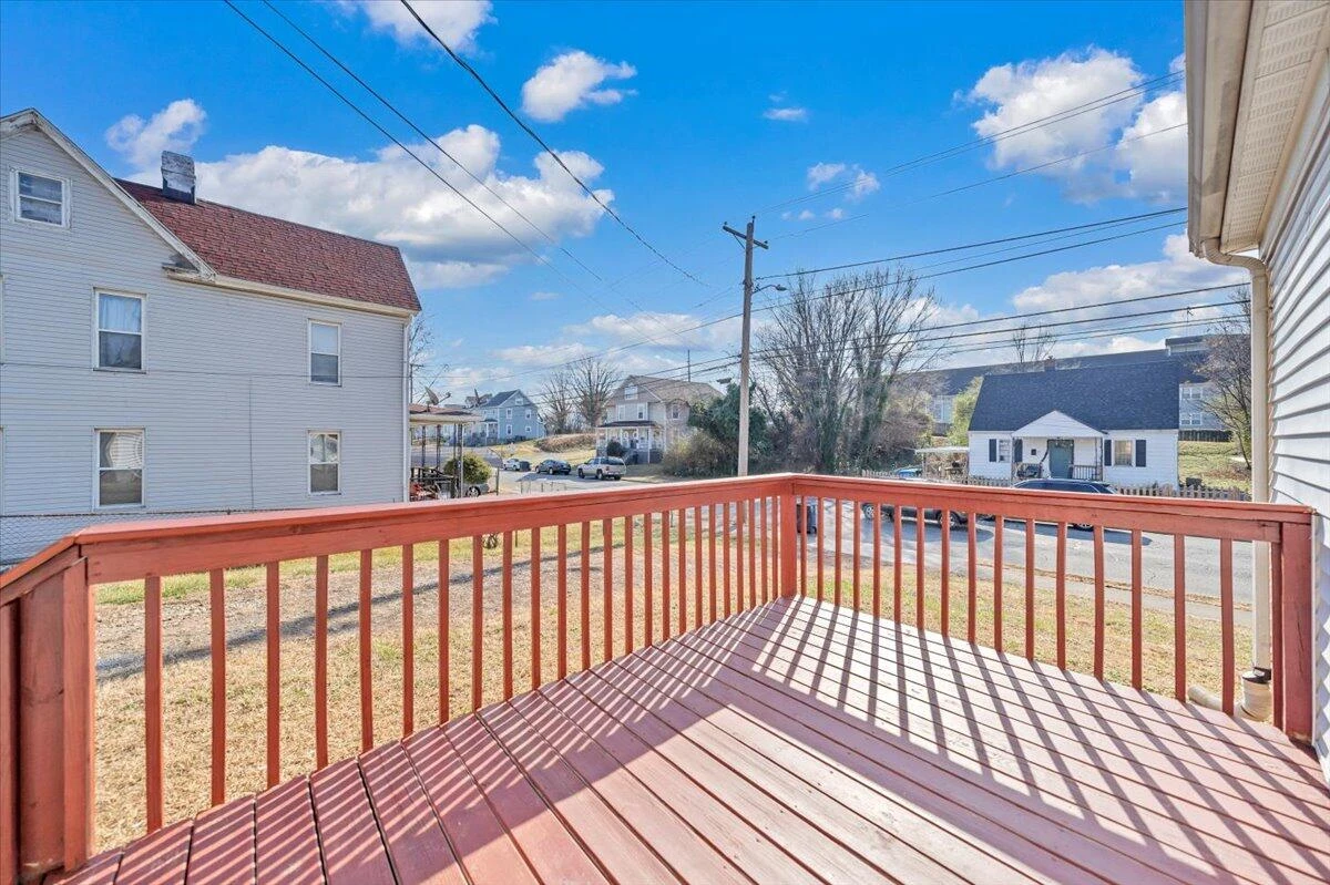 915 Loudon AVE NW - Photo 37