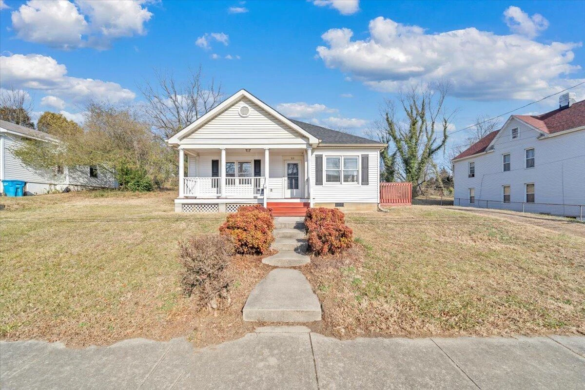 915 Loudon AVE NW - Photo 41