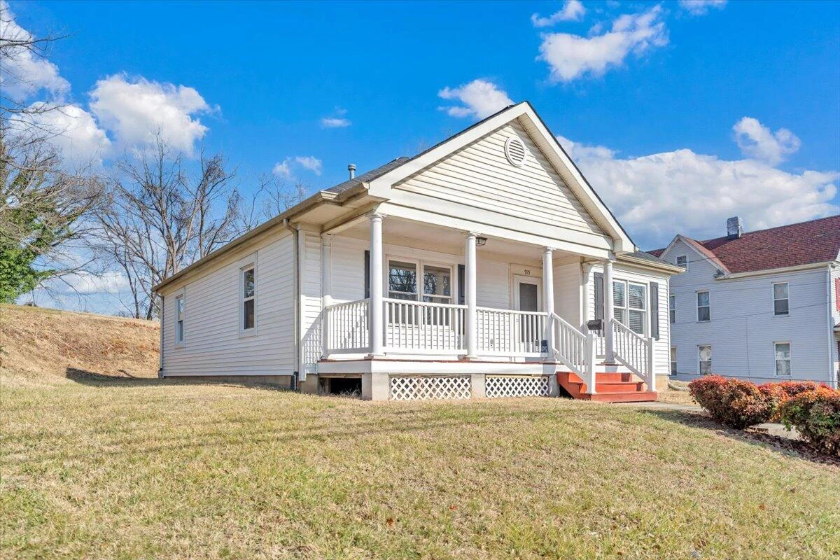 915 Loudon AVE NW - Photo 42