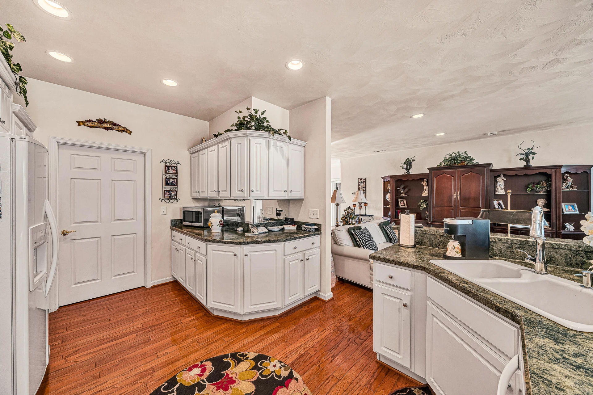 1610 Cascades CT - Photo 16