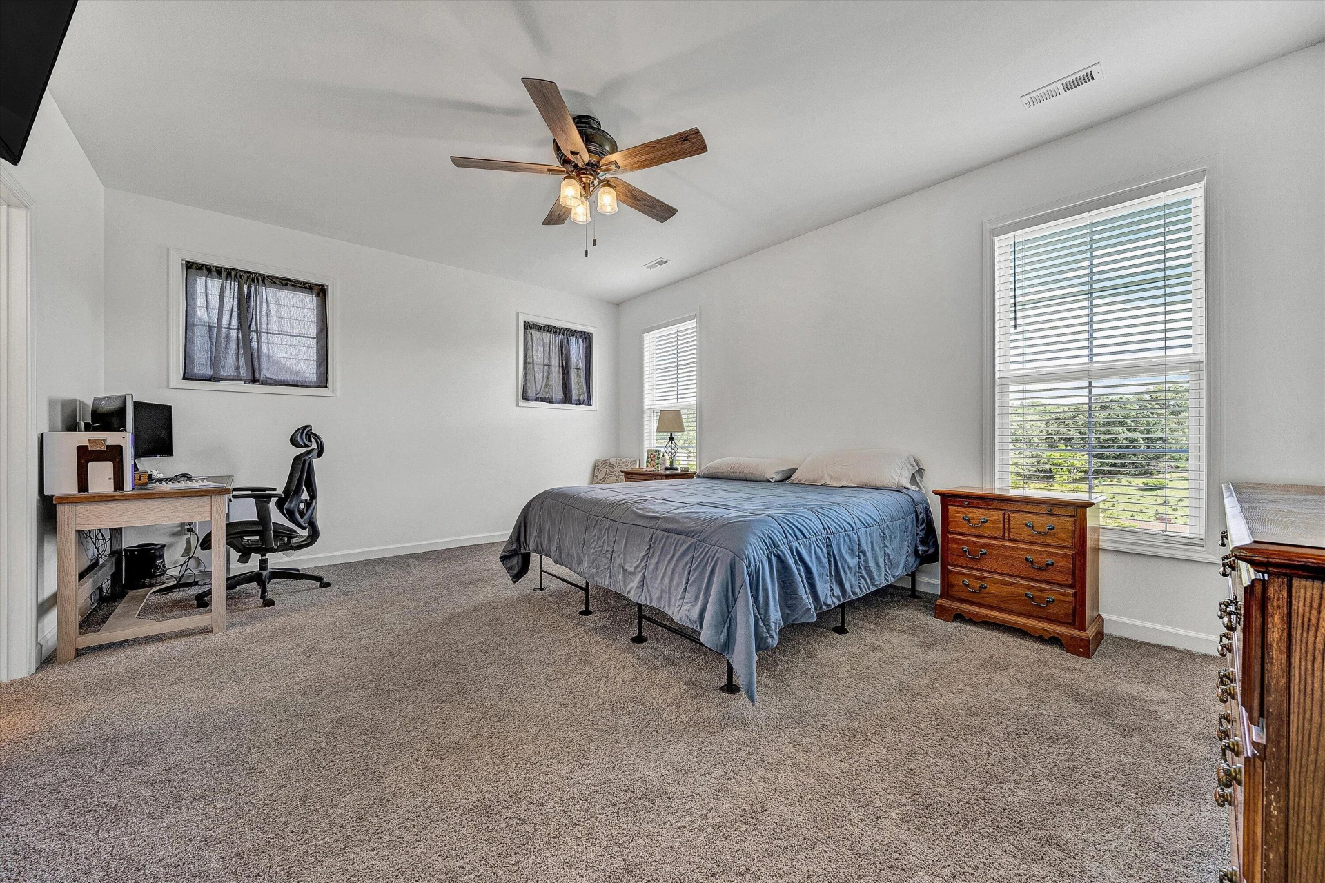 2145 Kings Walk DR - Photo 12