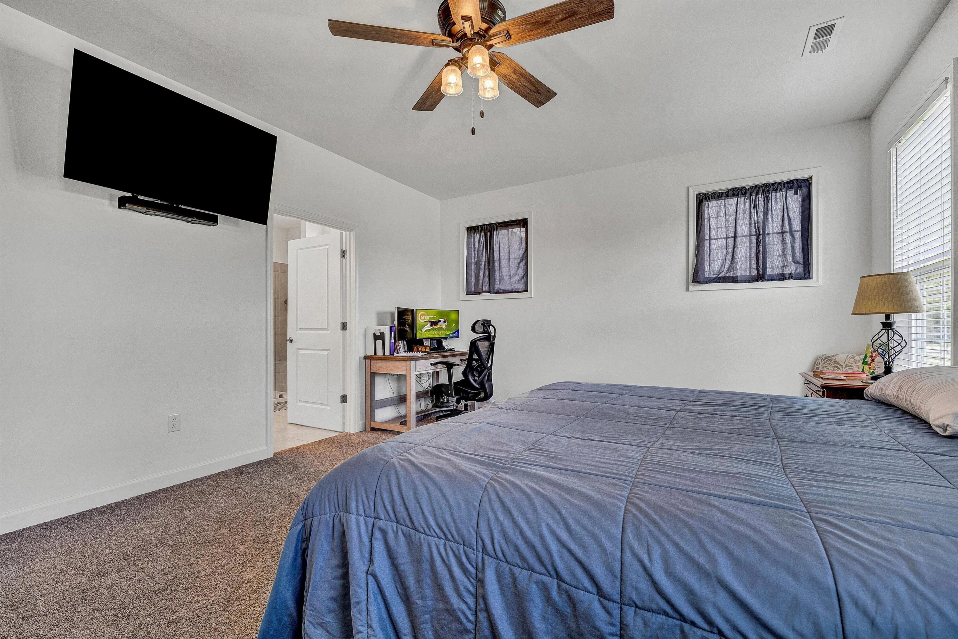 2145 Kings Walk DR - Photo 13