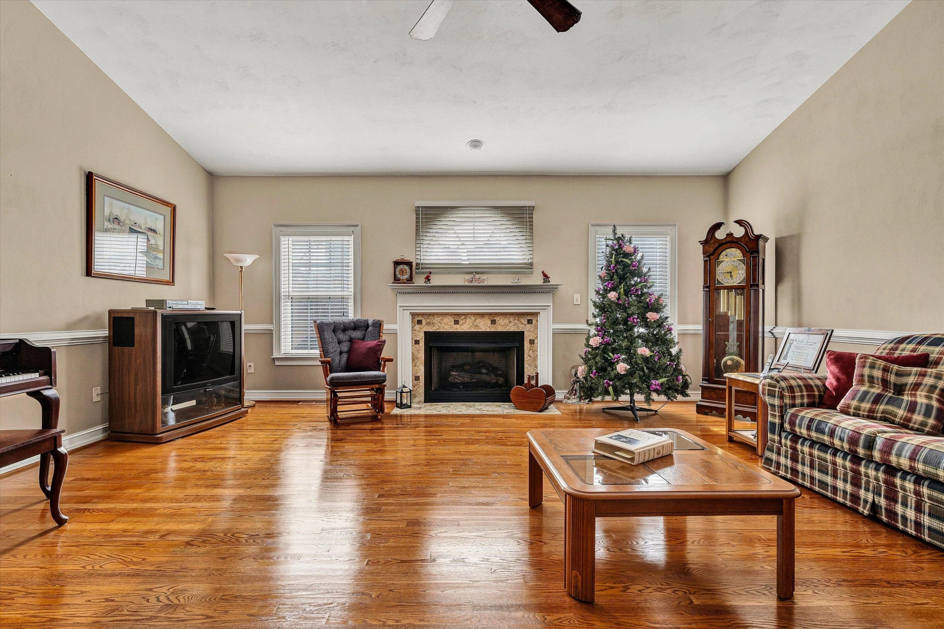 2839 MATTHEW DR - Photo 9