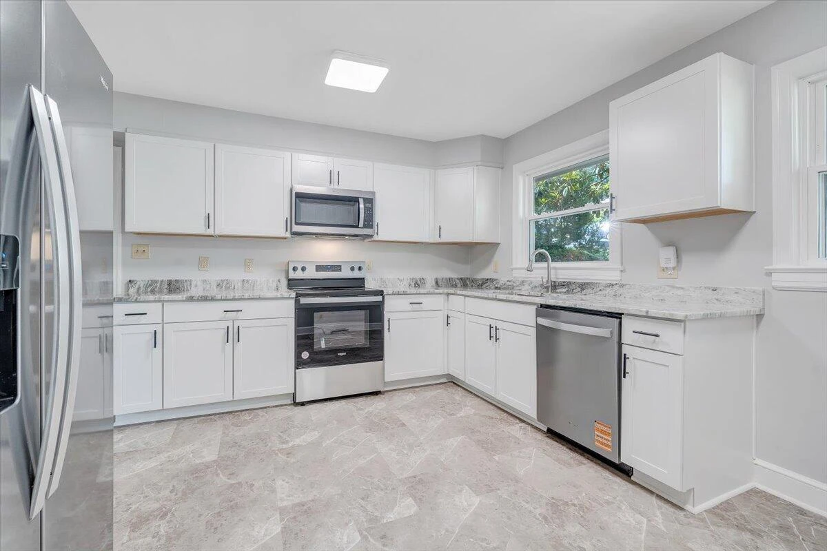 547 Dillard RD SW - Photo 4