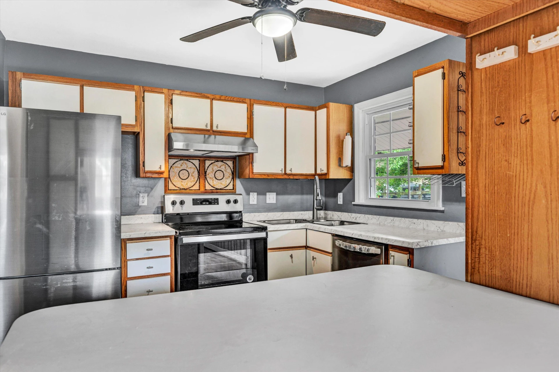 3717 Martinell AVE - Photo 17