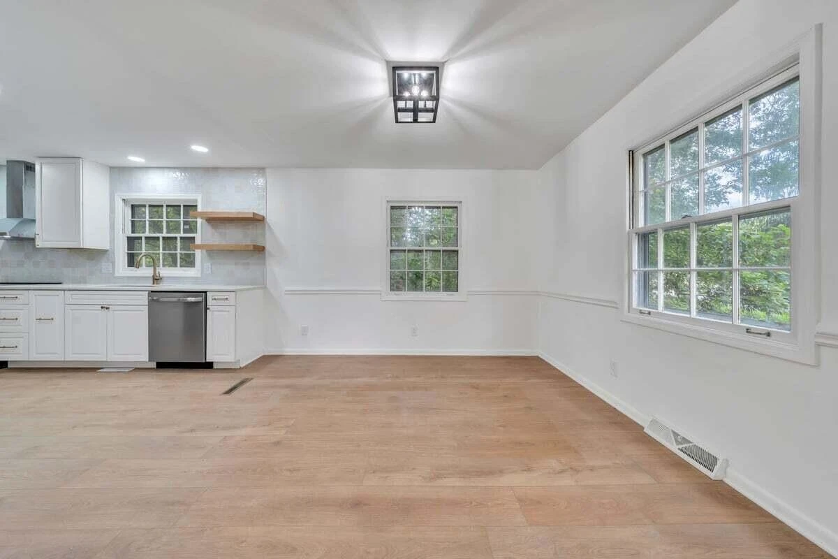 907 Hunting Ridge RD - Photo 11