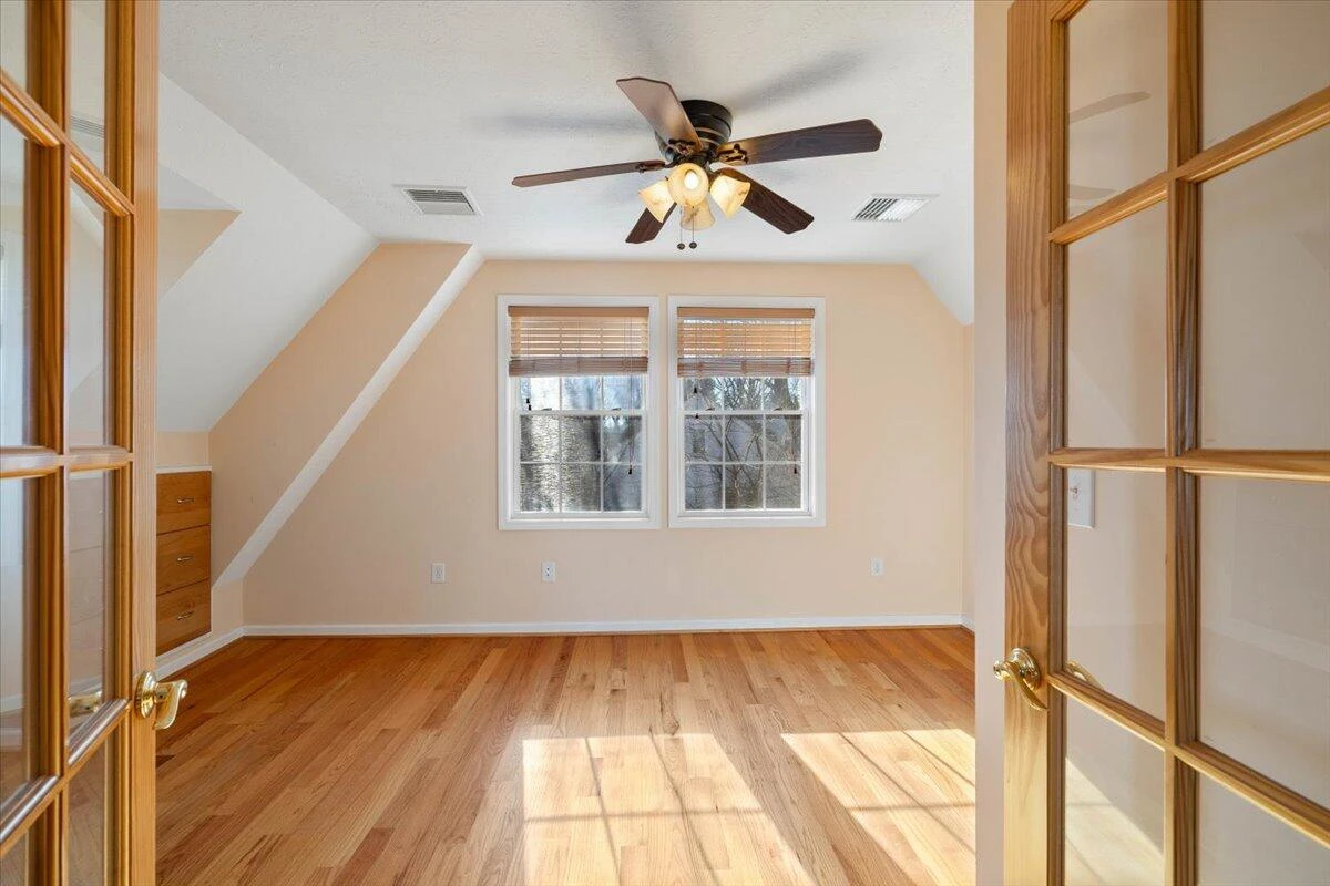 112 JACKSON CIR - Photo 12