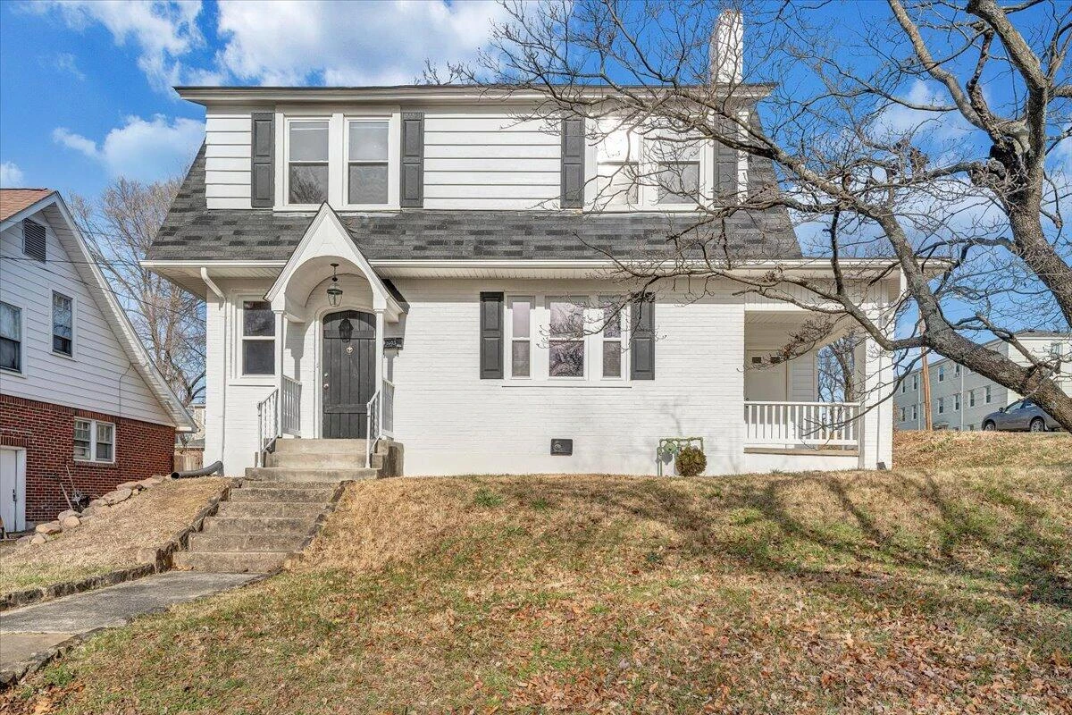 1601 Bluemont AVE SW