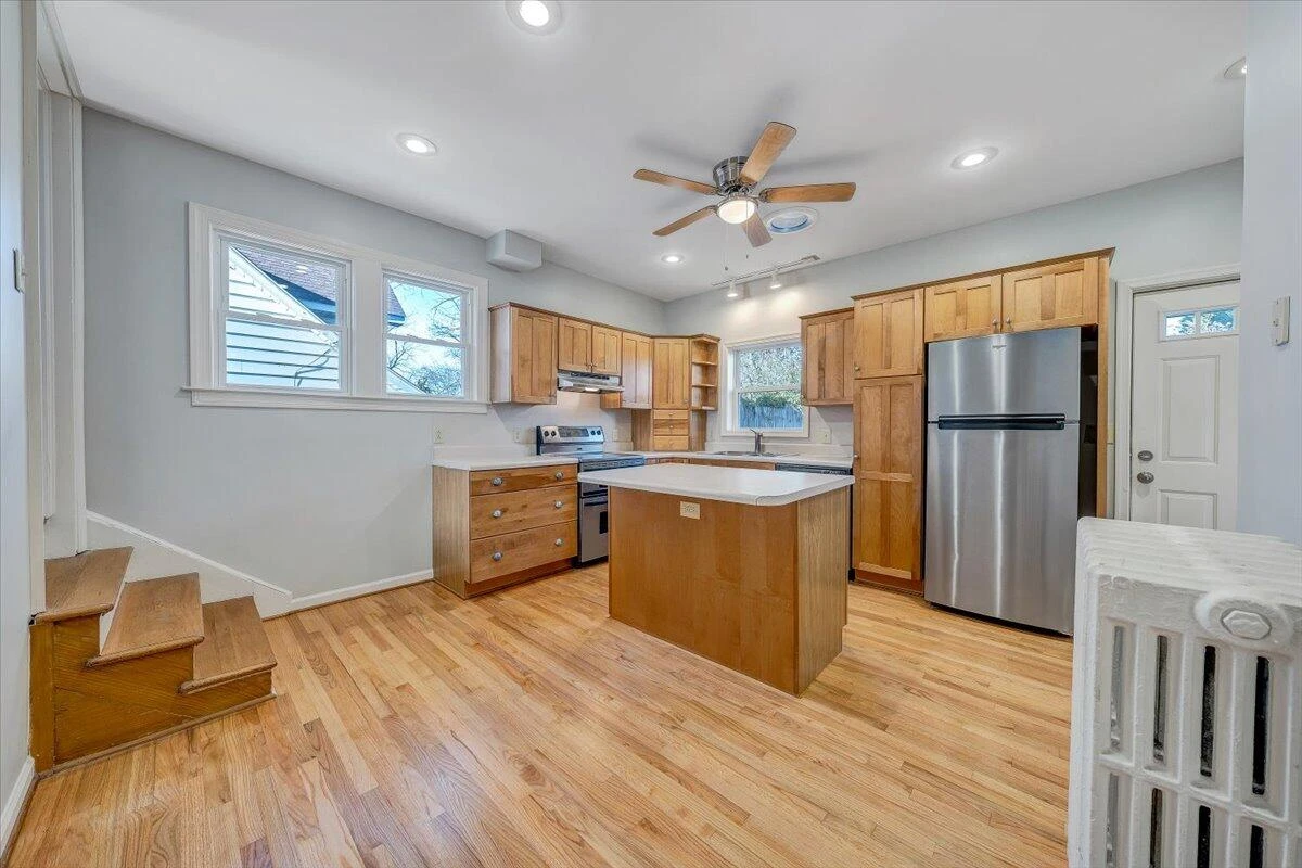 1601 Bluemont AVE SW - Photo 5