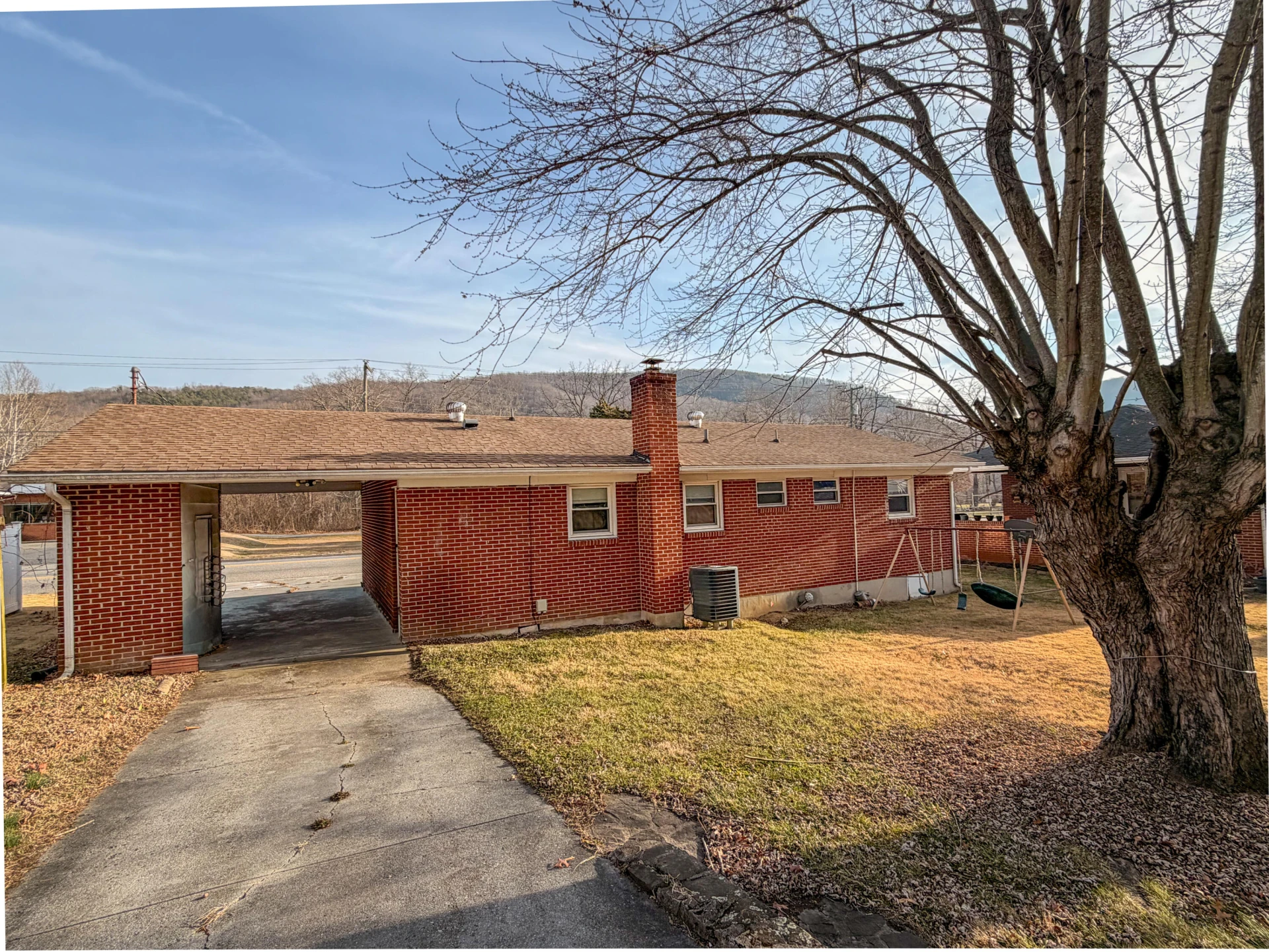 2510 Grafton ST - Photo 2