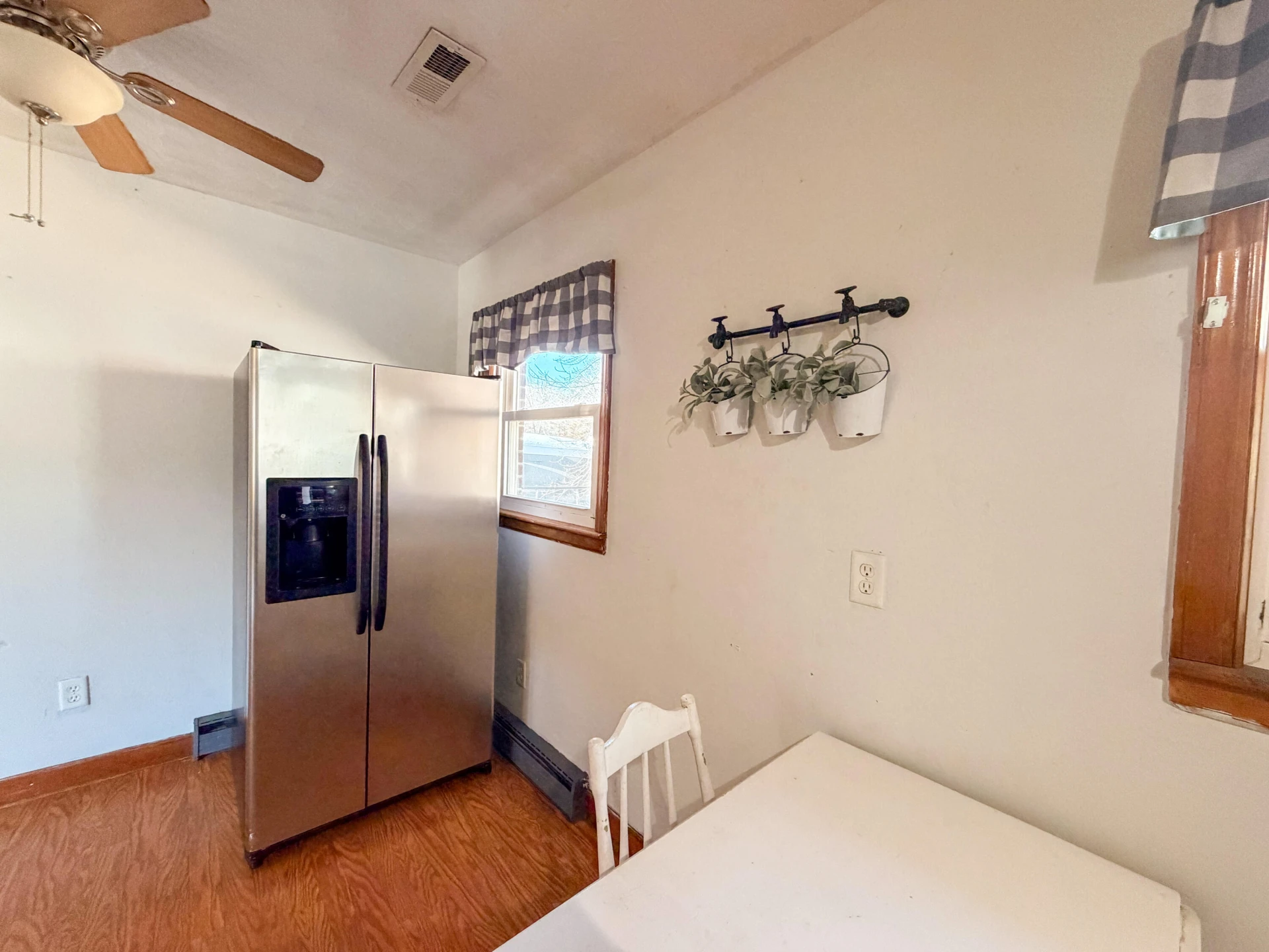 2510 Grafton ST - Photo 5