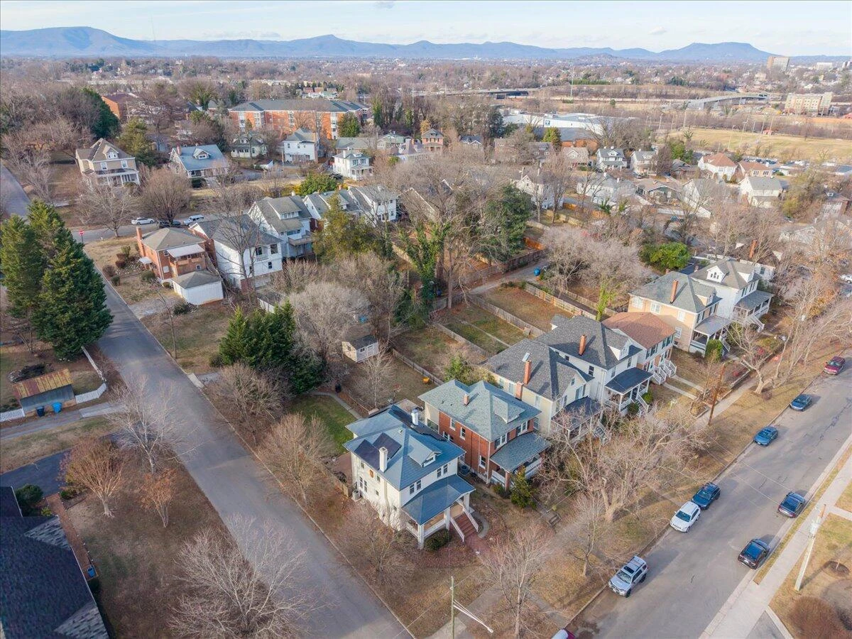 2231 Carolina AVE SW - Photo 28