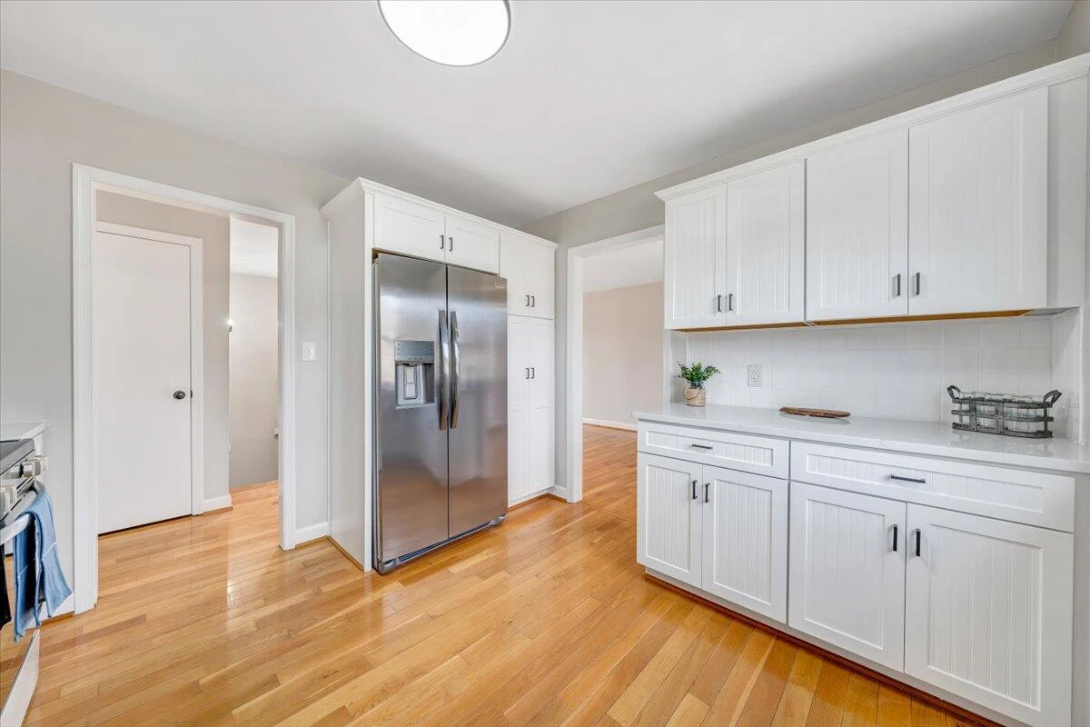 2903 Creekwood DR - Photo 12
