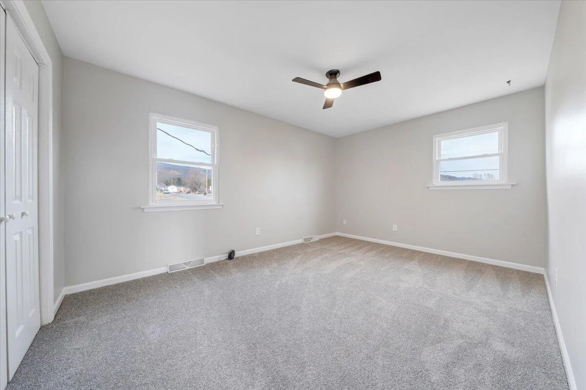 2903 Creekwood DR - Photo 14