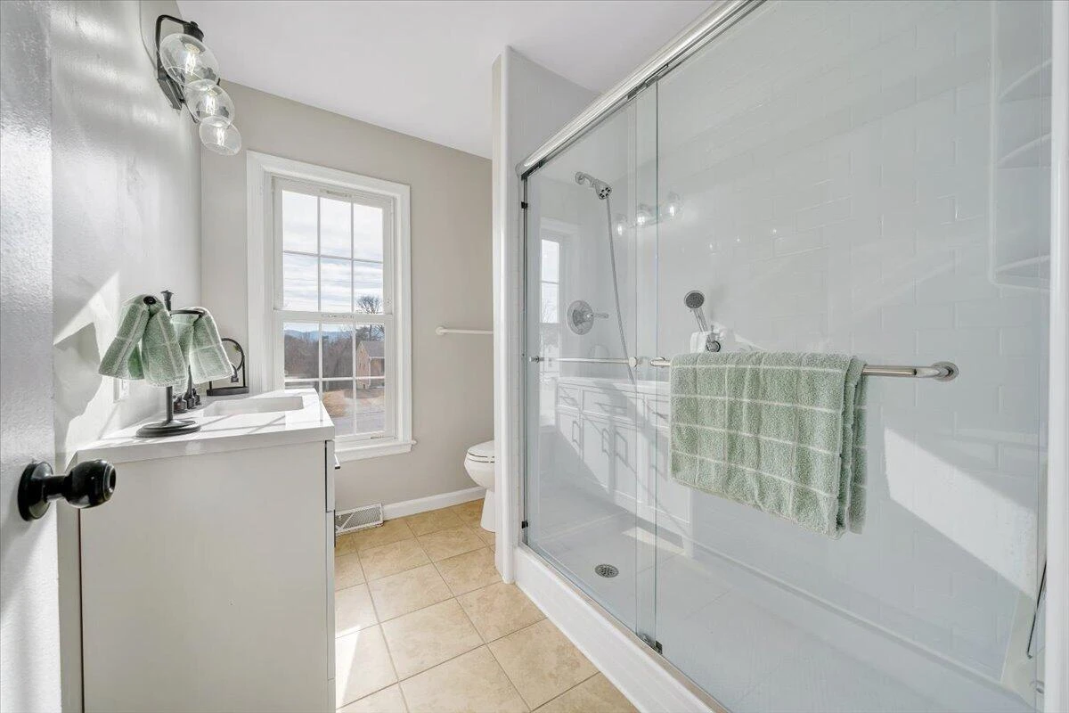 2903 Creekwood DR - Photo 19