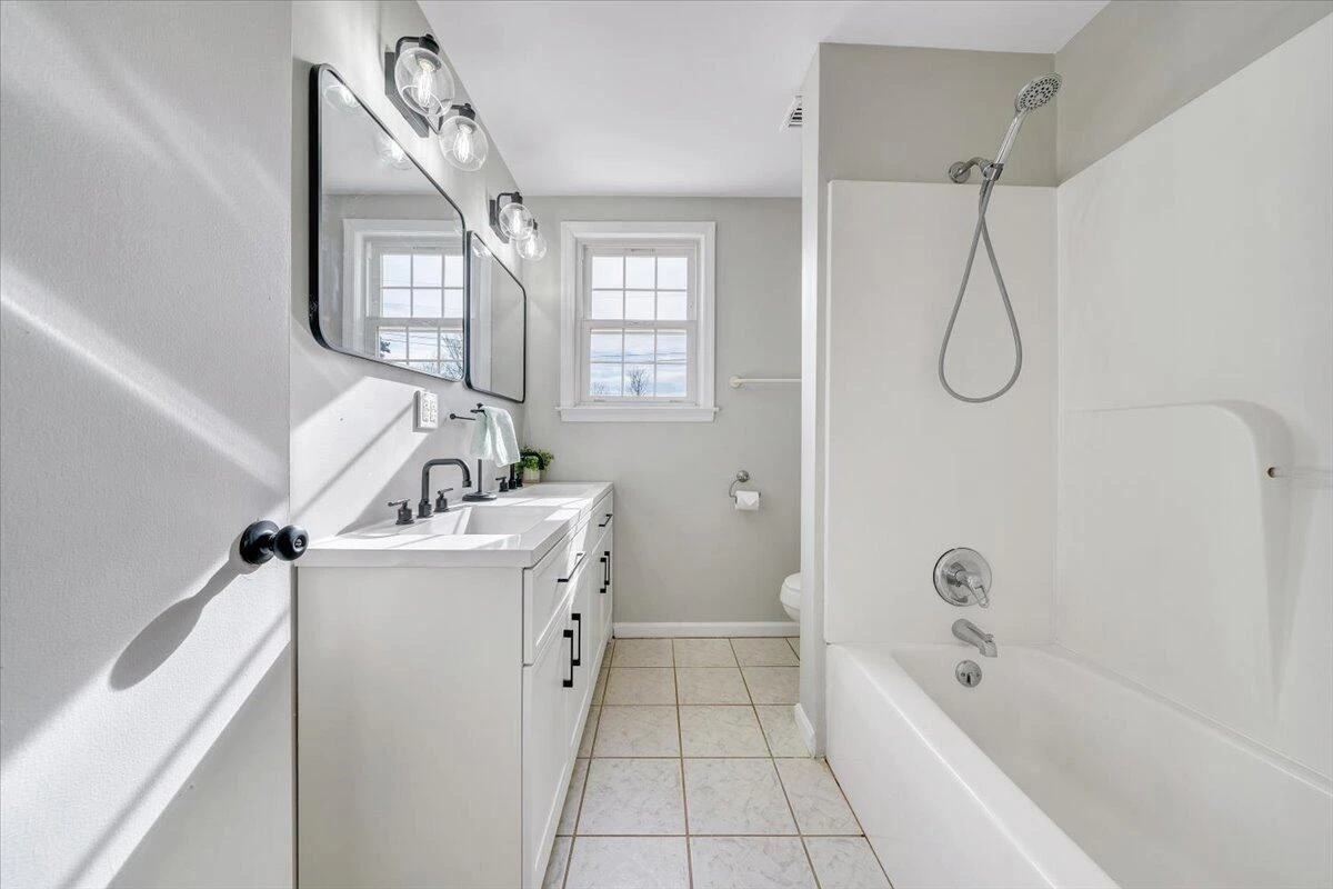 2903 Creekwood DR - Photo 26