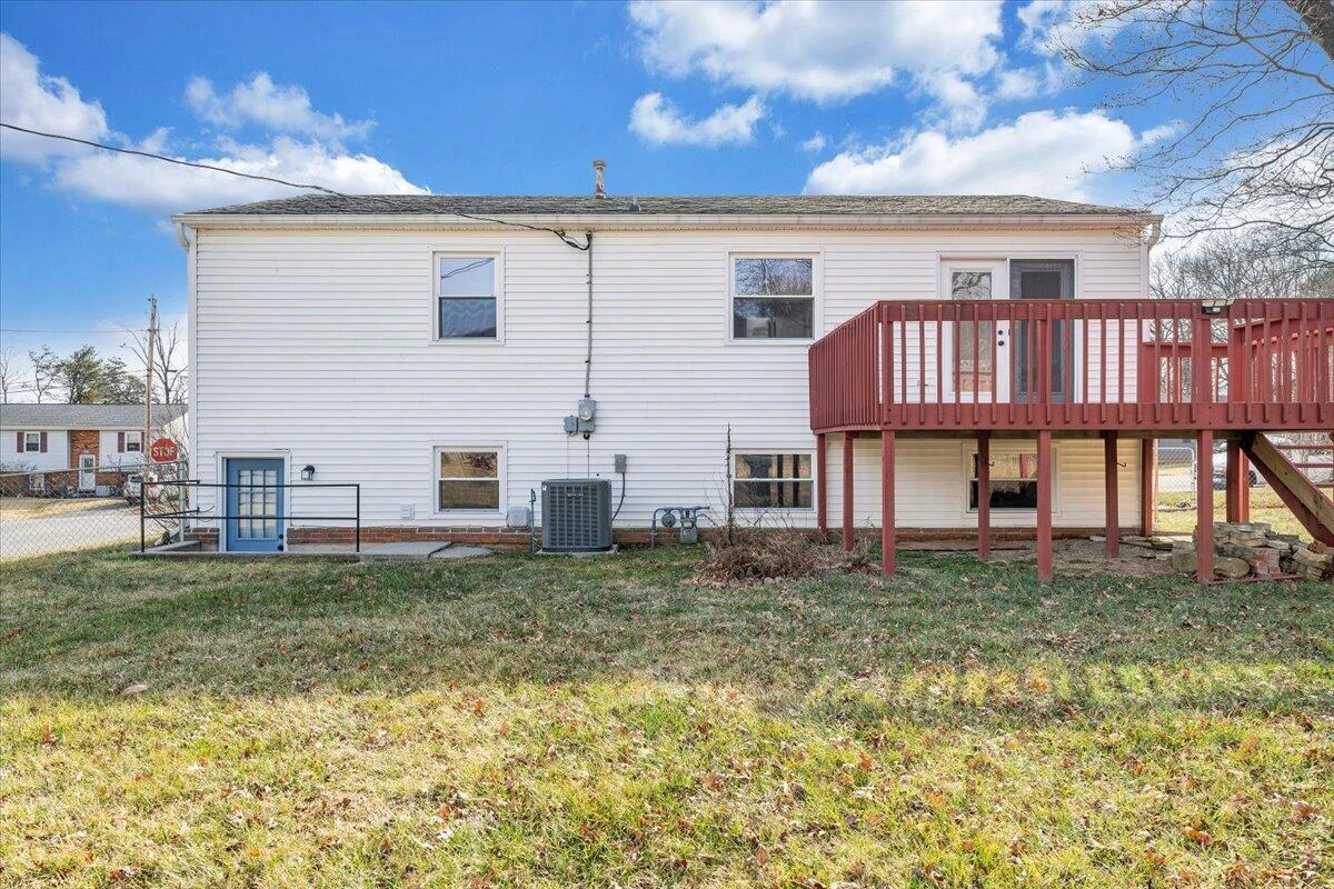 2903 Creekwood DR - Photo 34