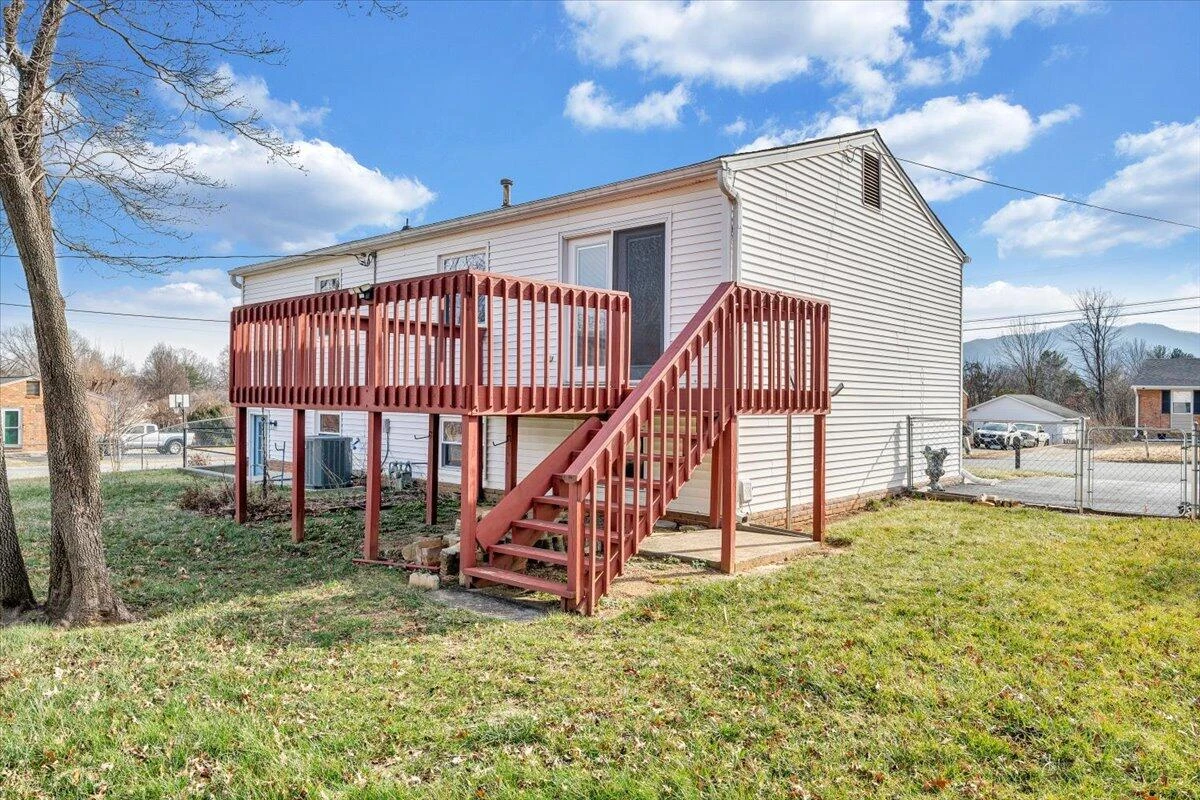 2903 Creekwood DR - Photo 36