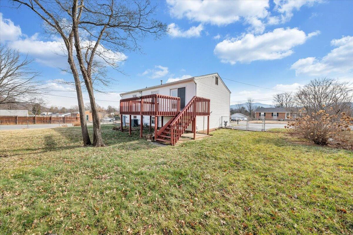 2903 Creekwood DR - Photo 37
