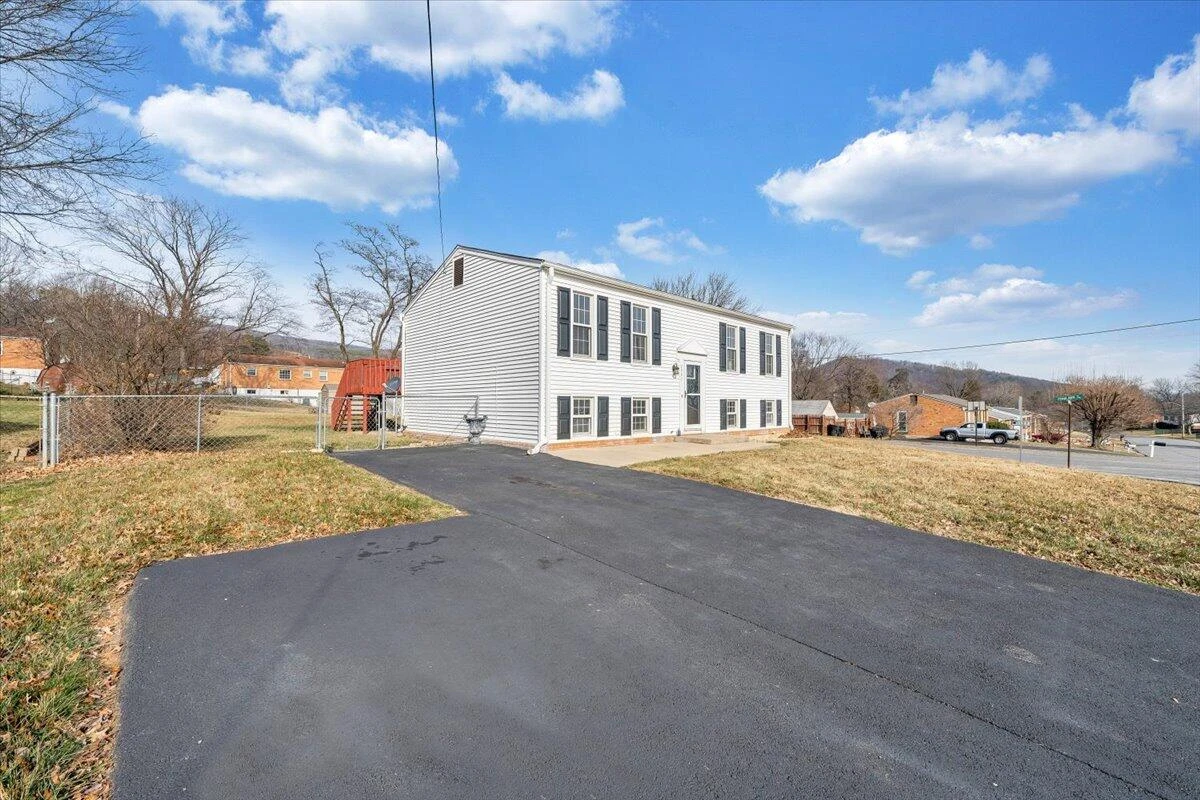 2903 Creekwood DR - Photo 39