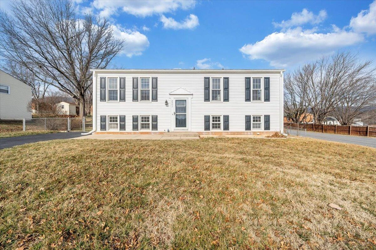 2903 Creekwood DR - Photo 41
