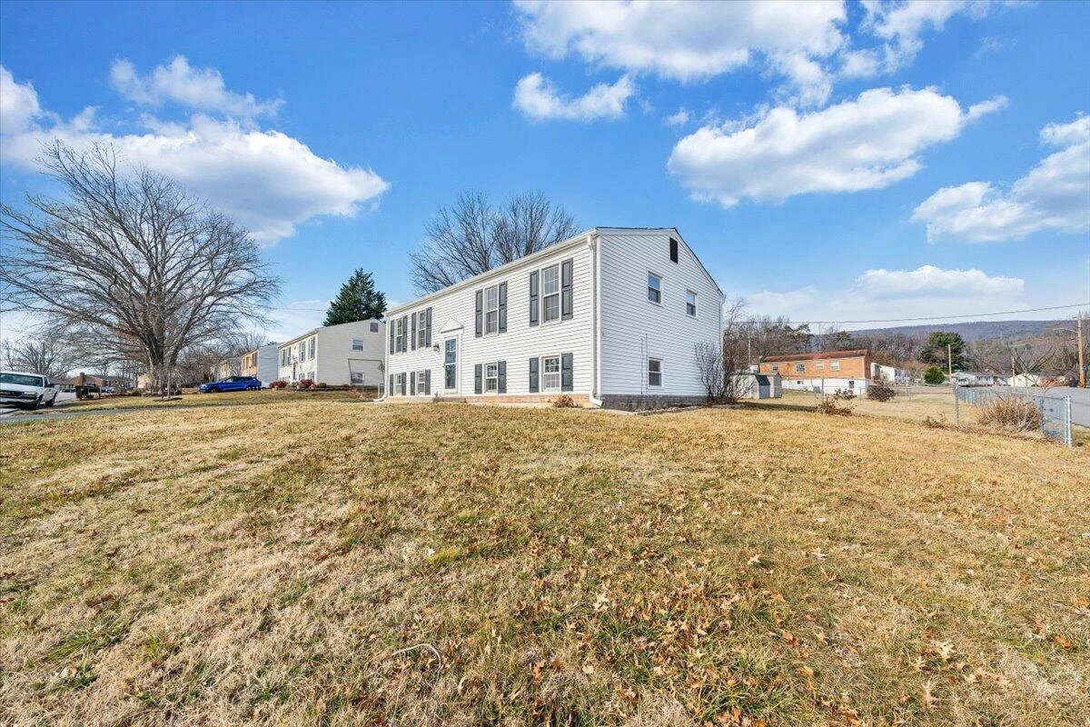 2903 Creekwood DR - Photo 43