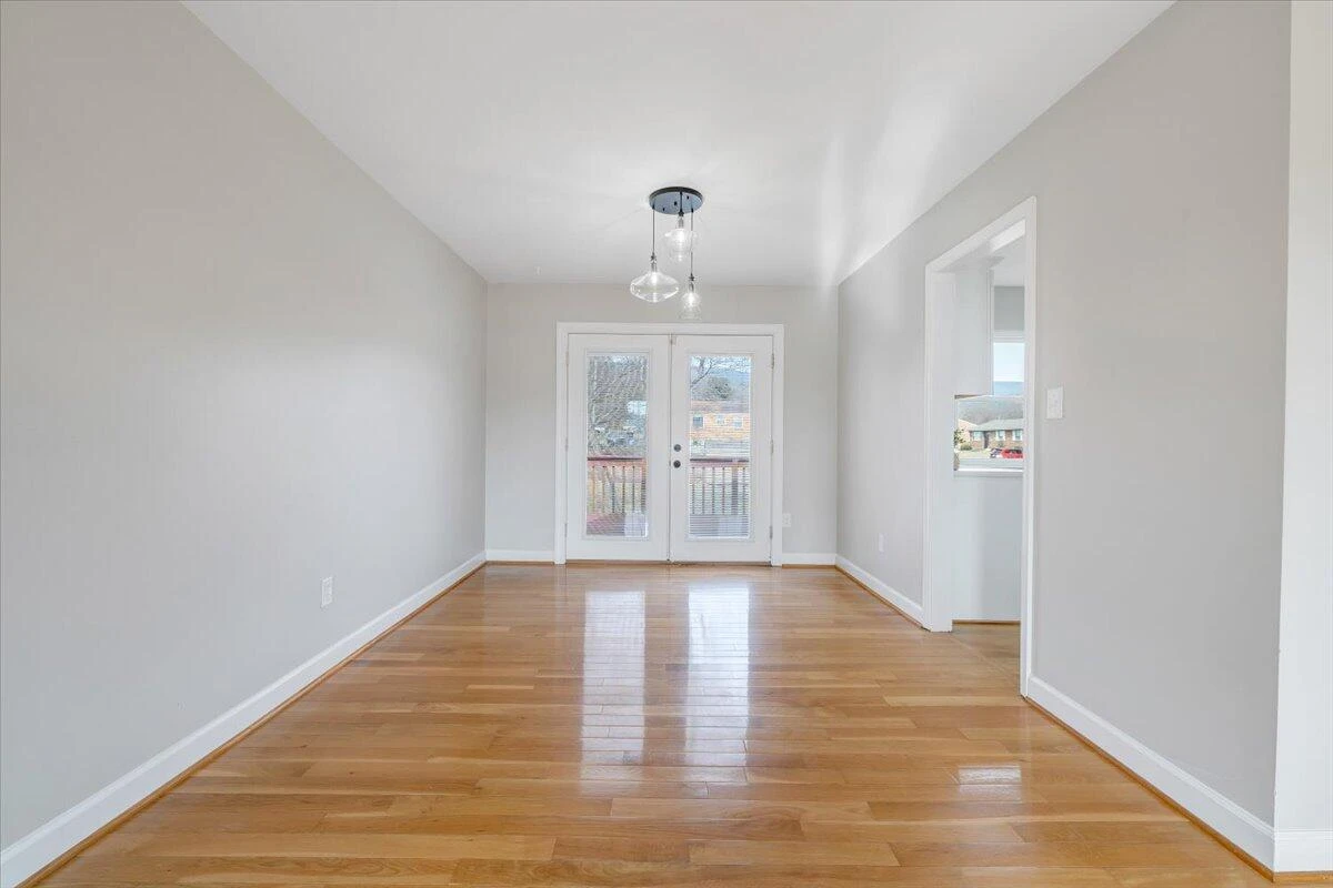 2903 Creekwood DR - Photo 6