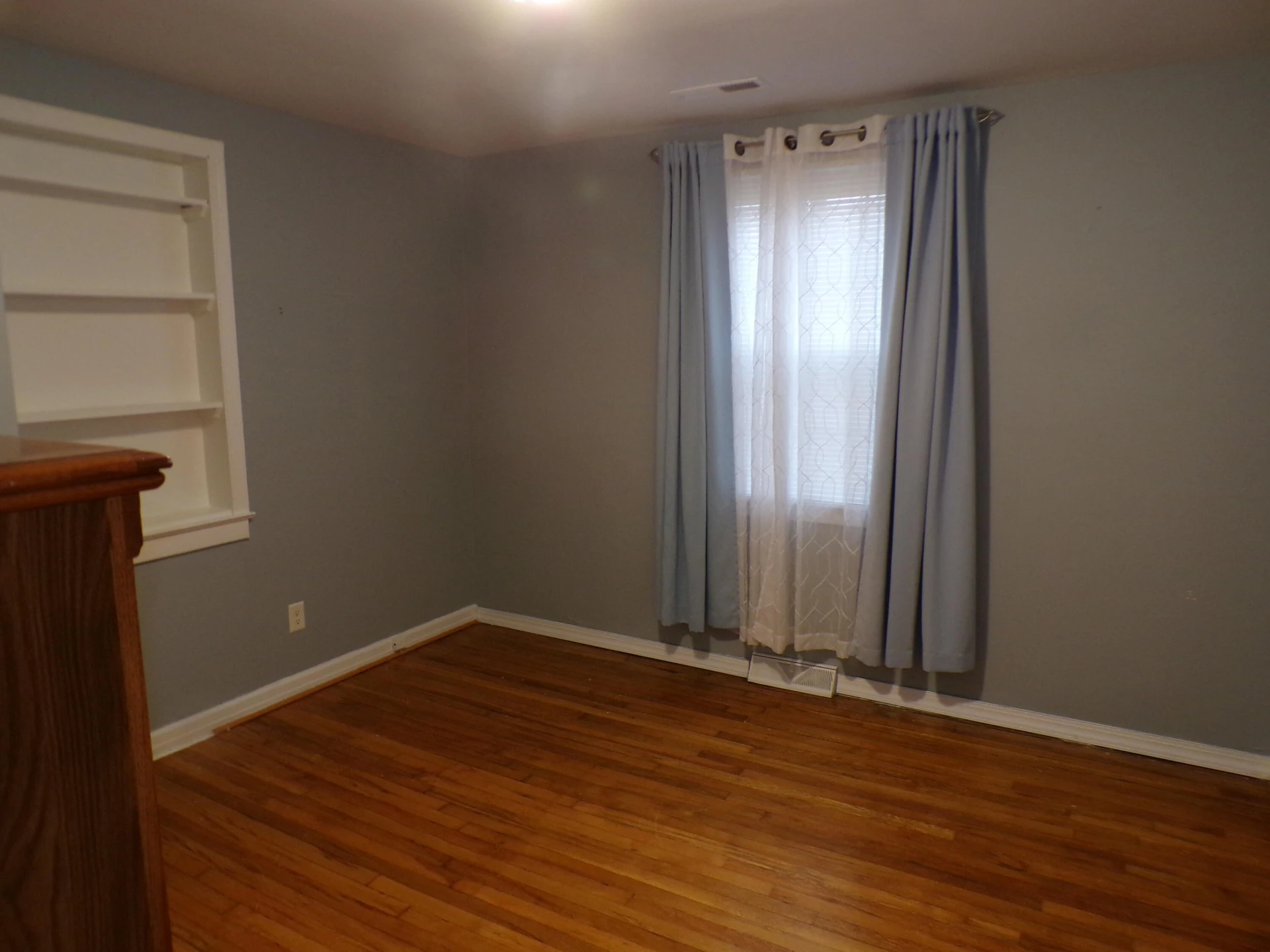 2061 Mountain AVE - Photo 15