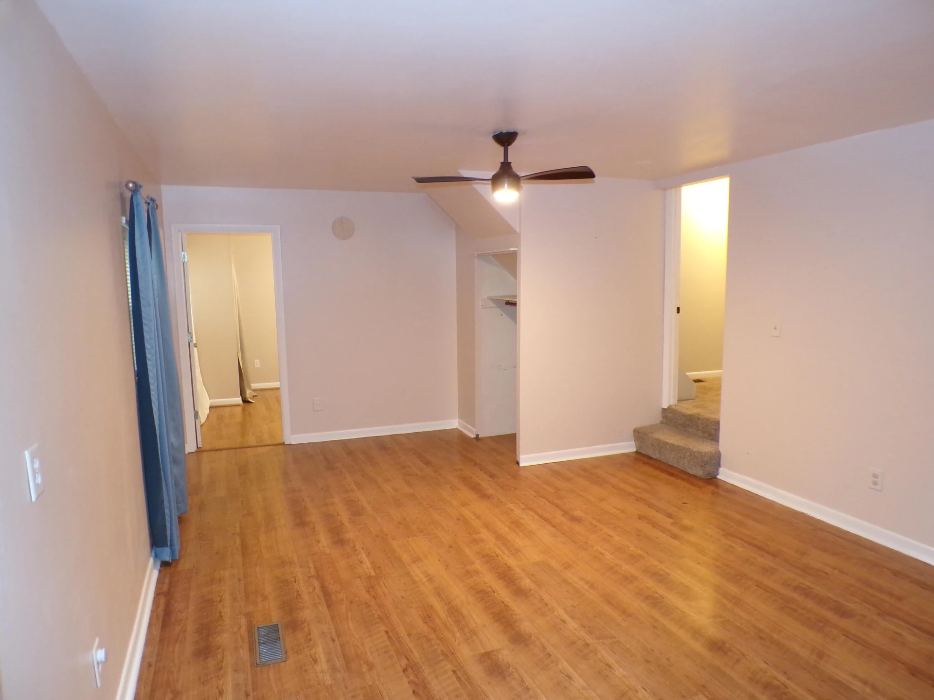 2061 Mountain AVE - Photo 17