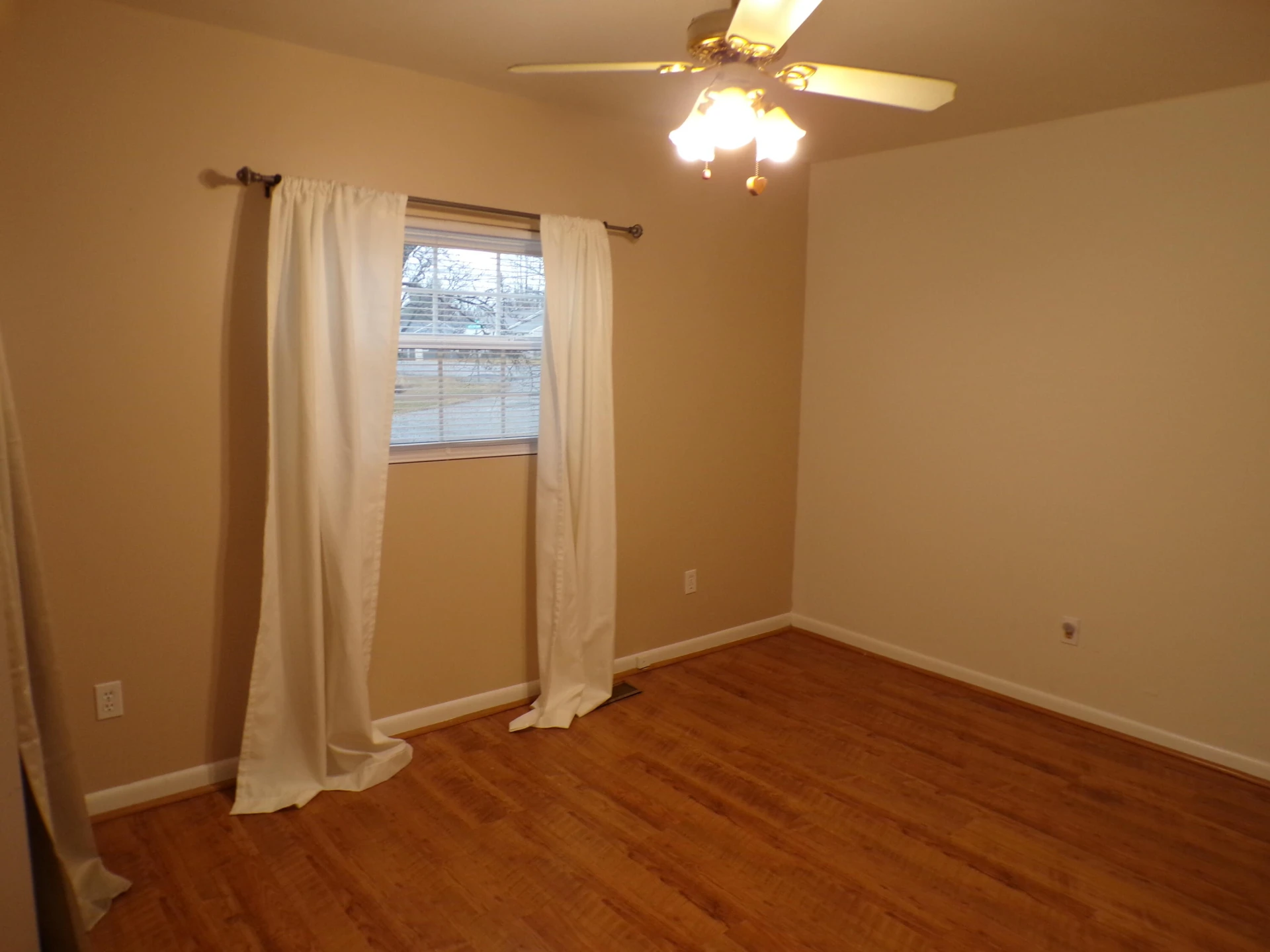 2061 Mountain AVE - Photo 20