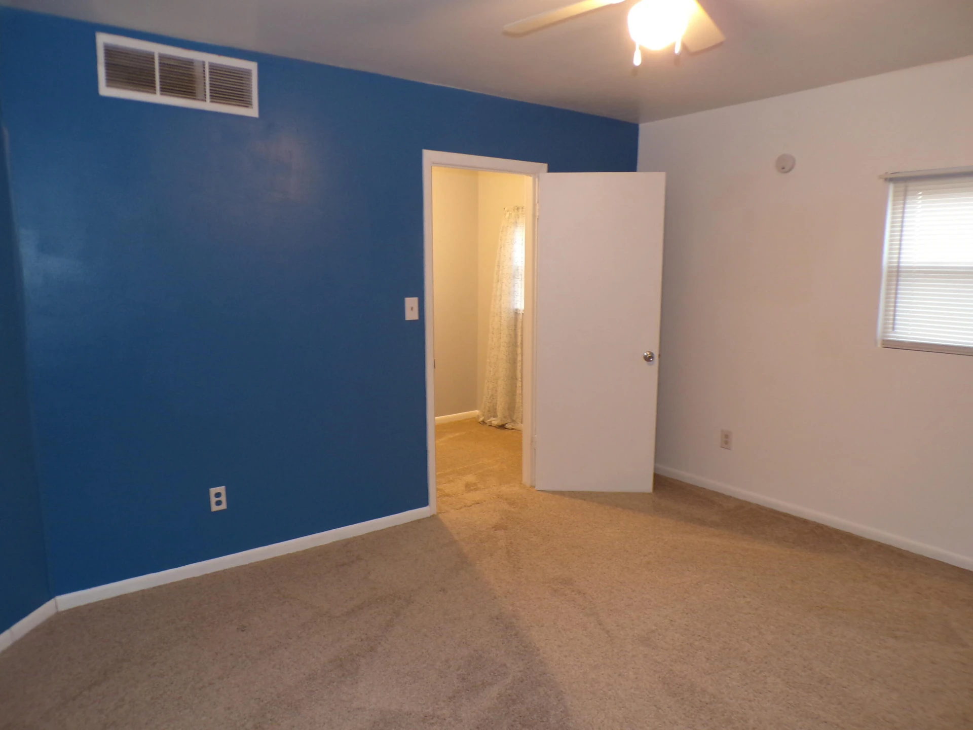 2061 Mountain AVE - Photo 25