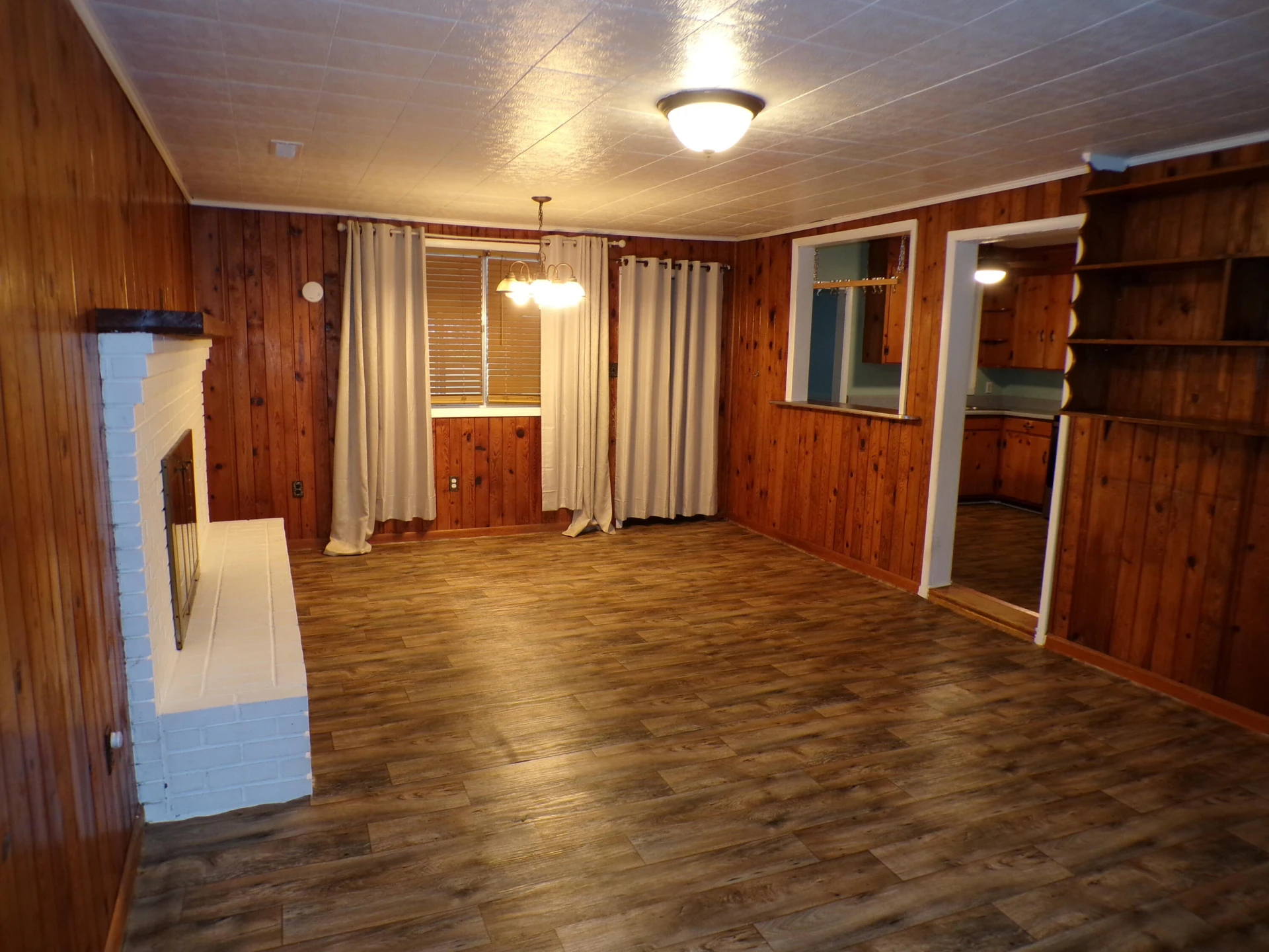 2061 Mountain AVE - Photo 8