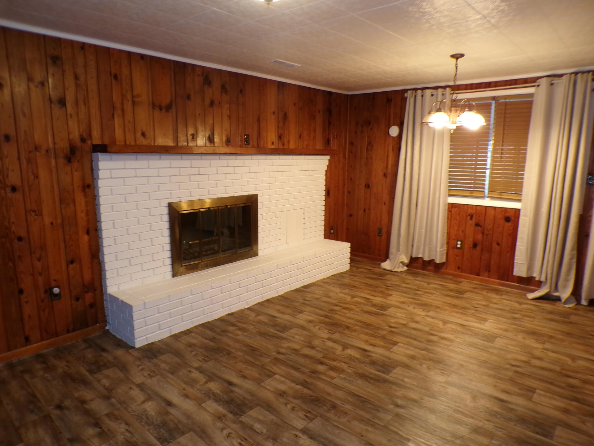 2061 Mountain AVE - Photo 9