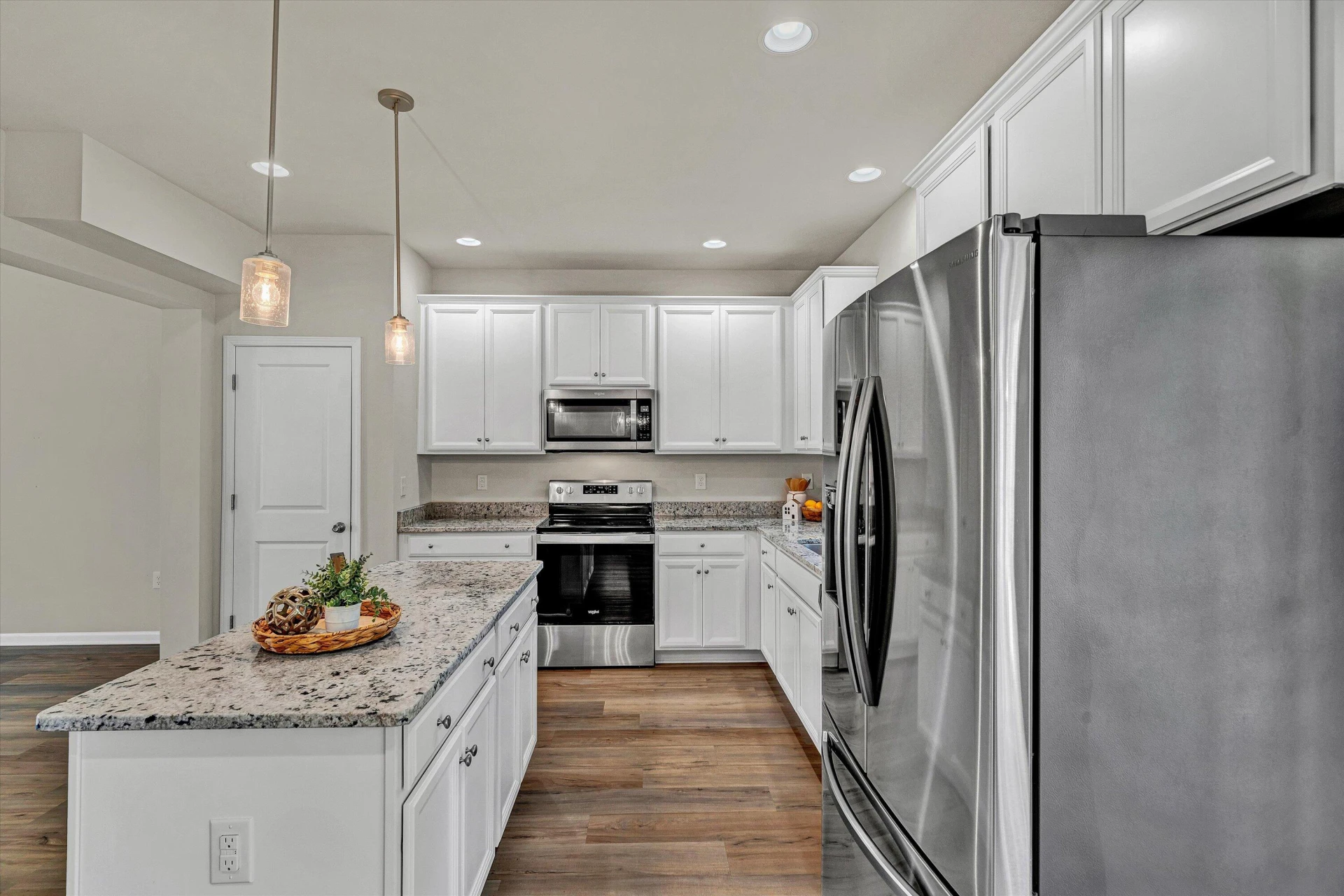 4951 Warrior DR - Photo 9