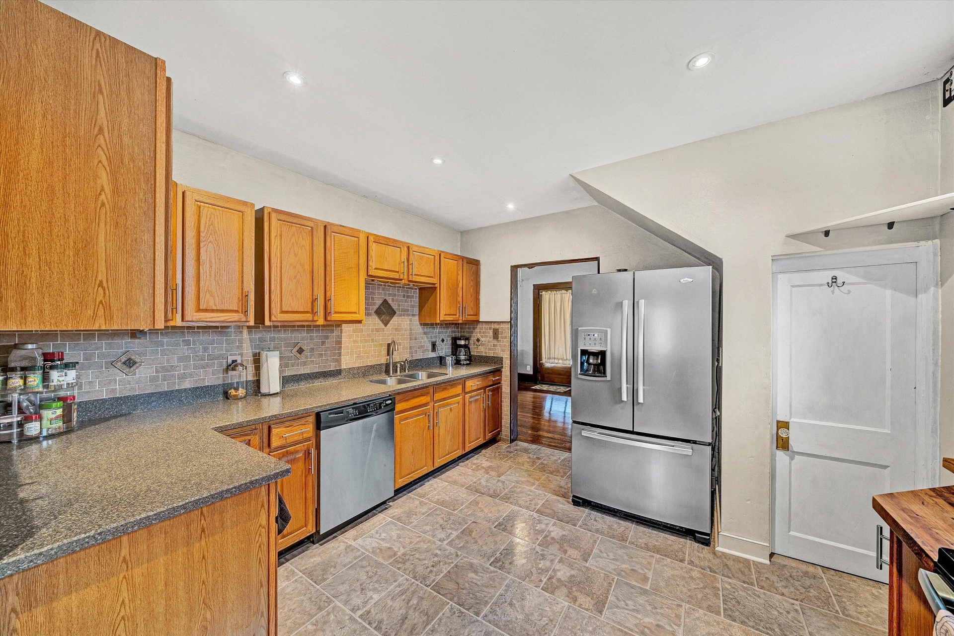 1818 Kenwood BLVD SE - Photo 15