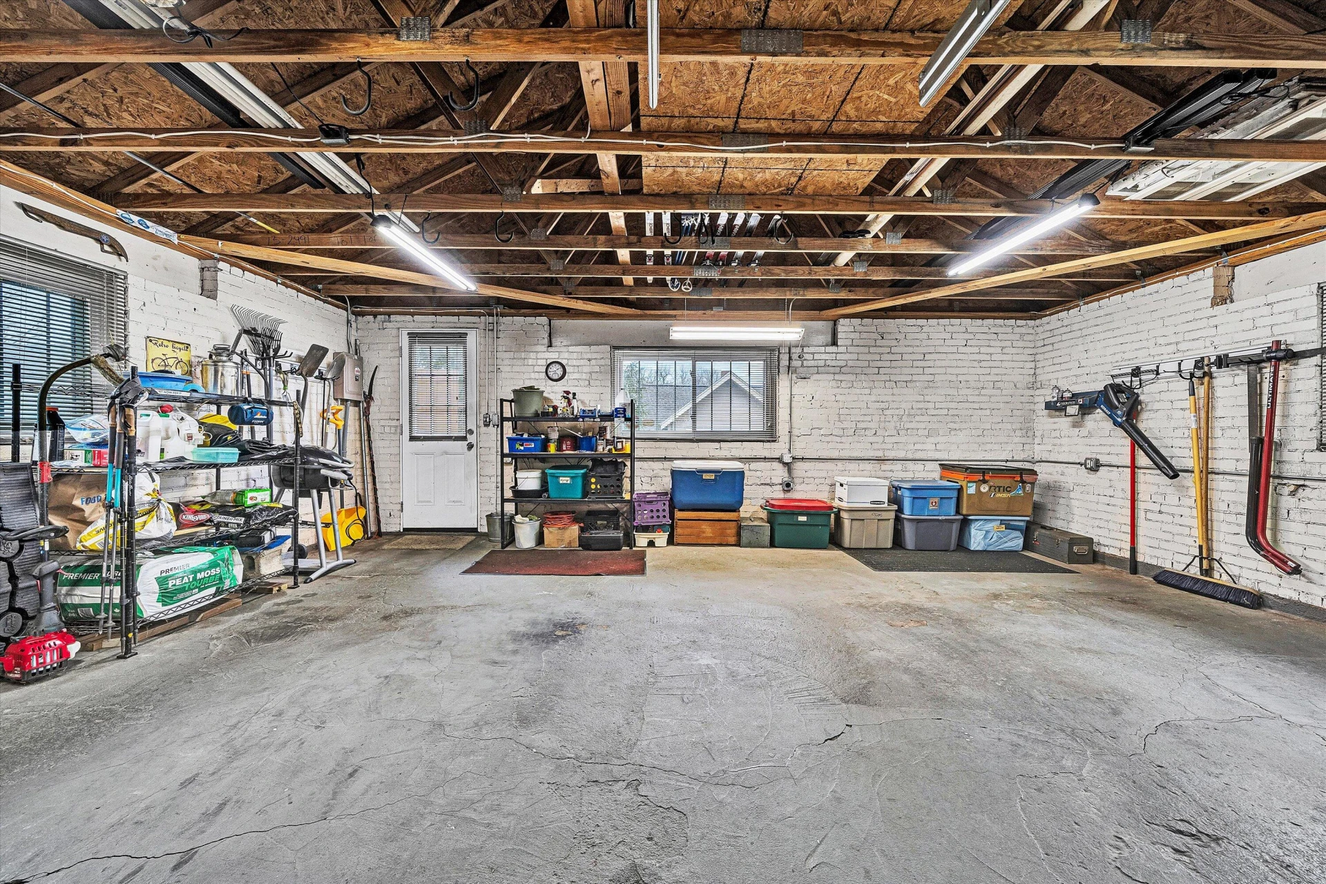 1818 Kenwood BLVD SE - Photo 37