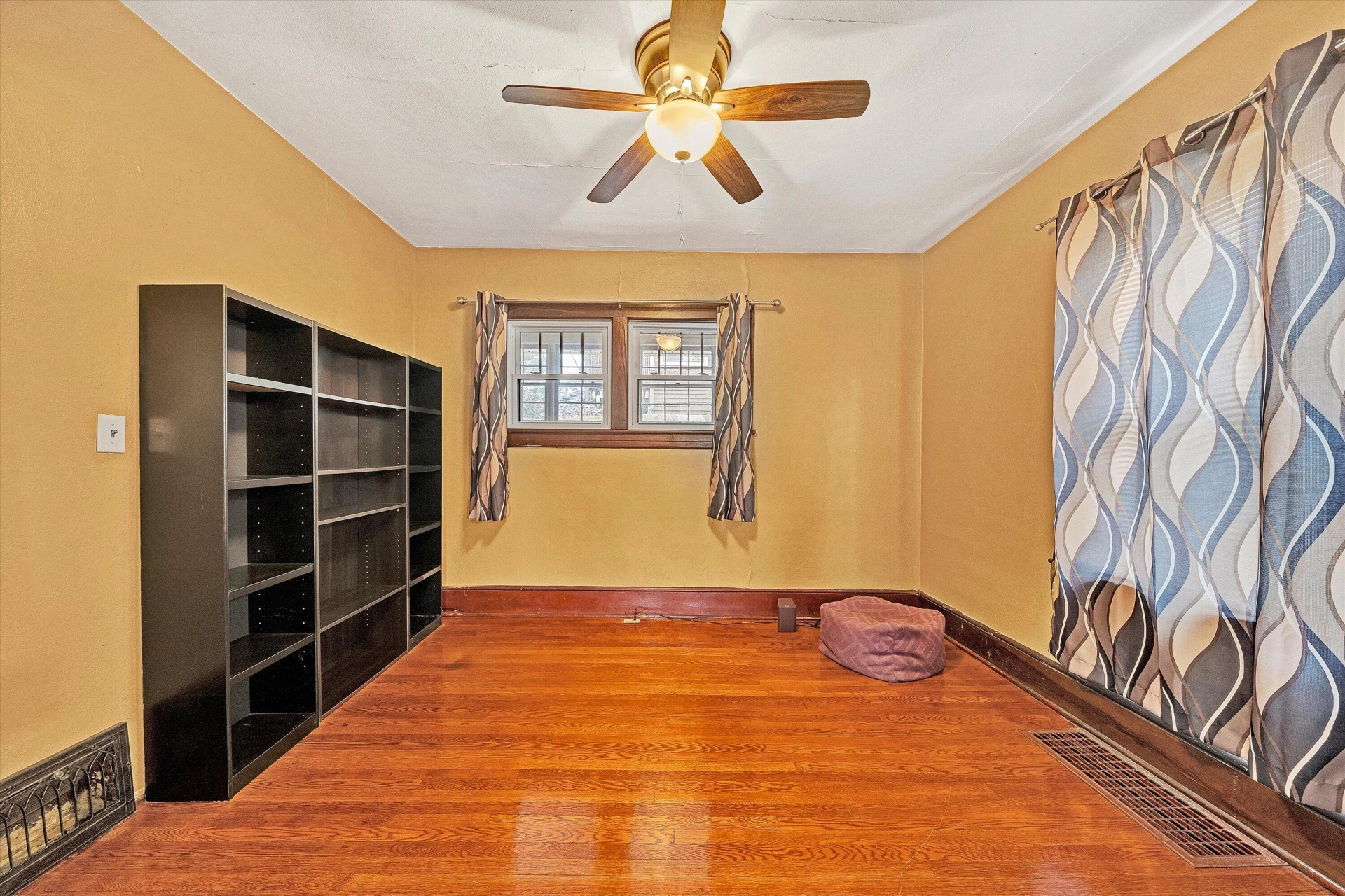 1818 Kenwood BLVD SE - Photo 9