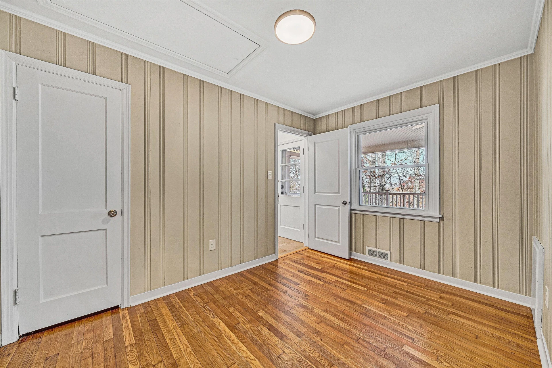 2715 Creston AVE SW - Photo 14