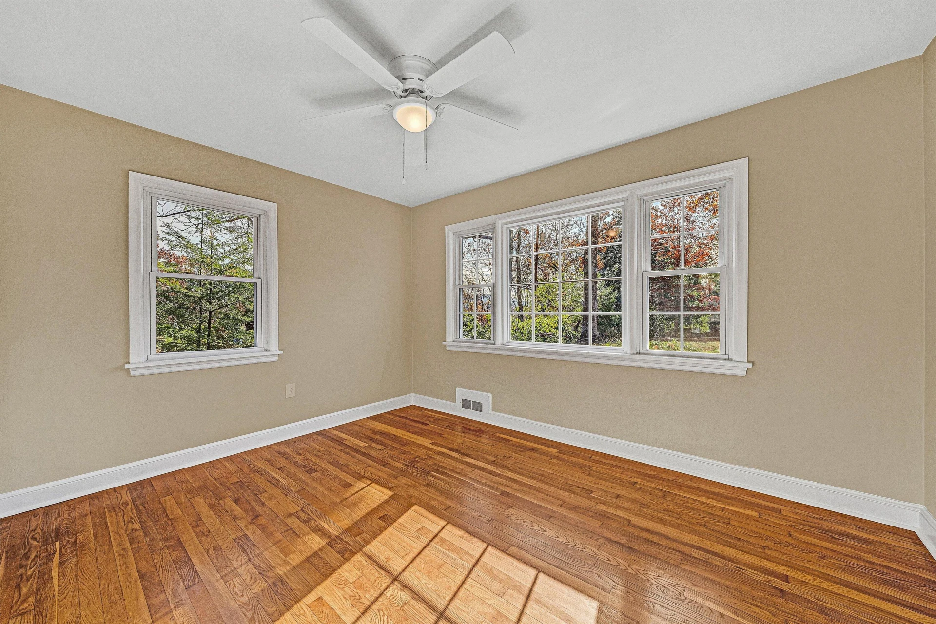 2715 Creston AVE SW - Photo 15