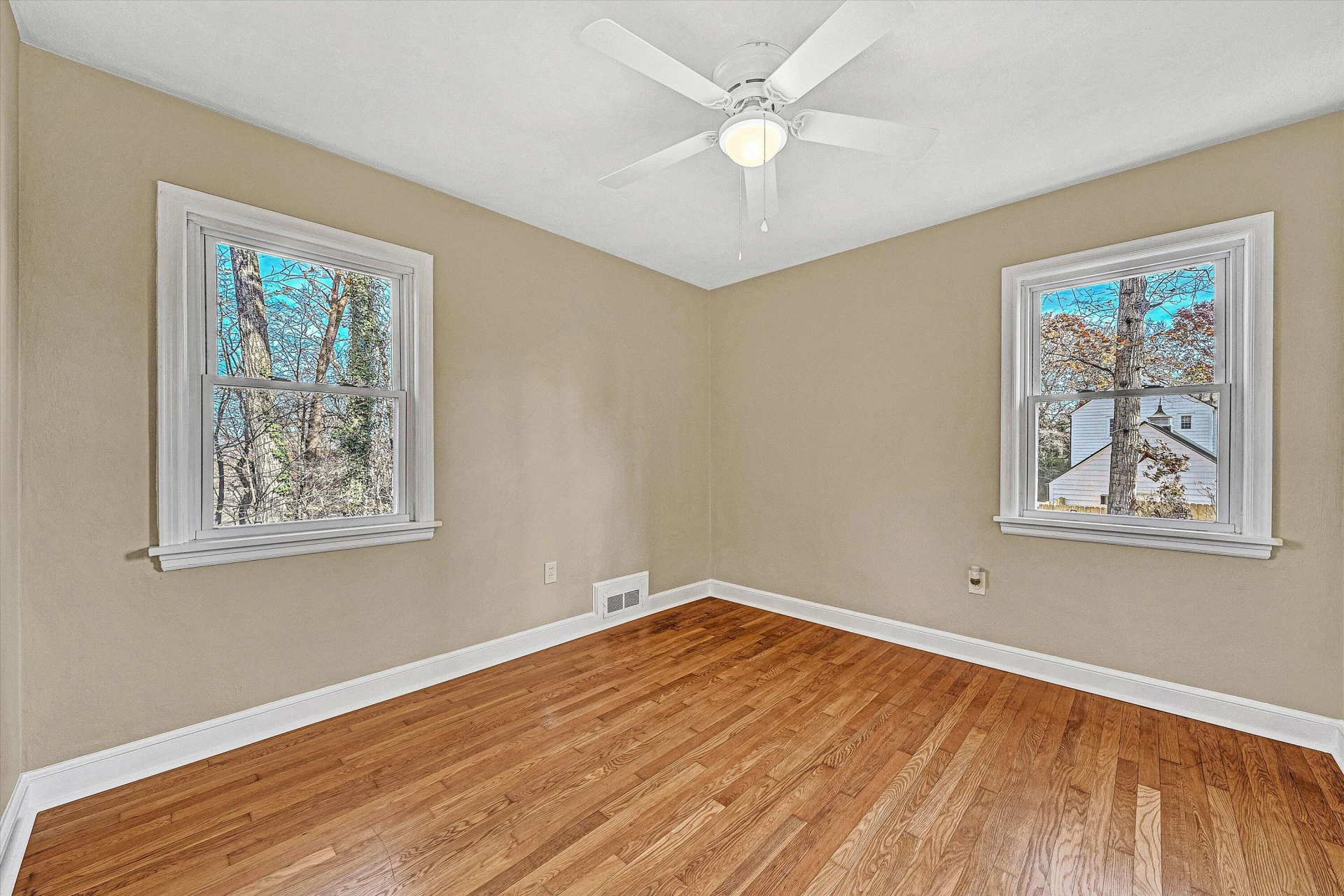2715 Creston AVE SW - Photo 17