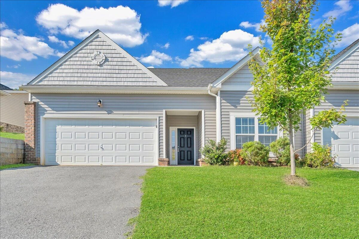14 Carrington CT