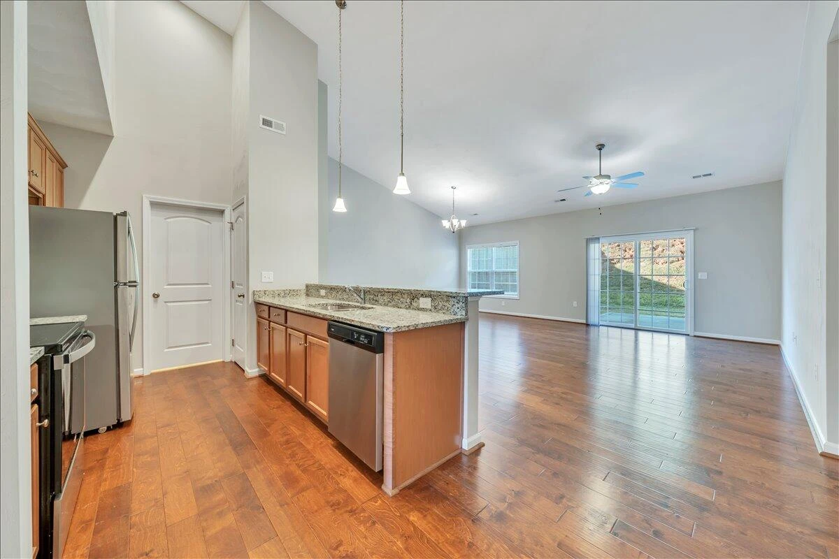 14 Carrington CT - Photo 6