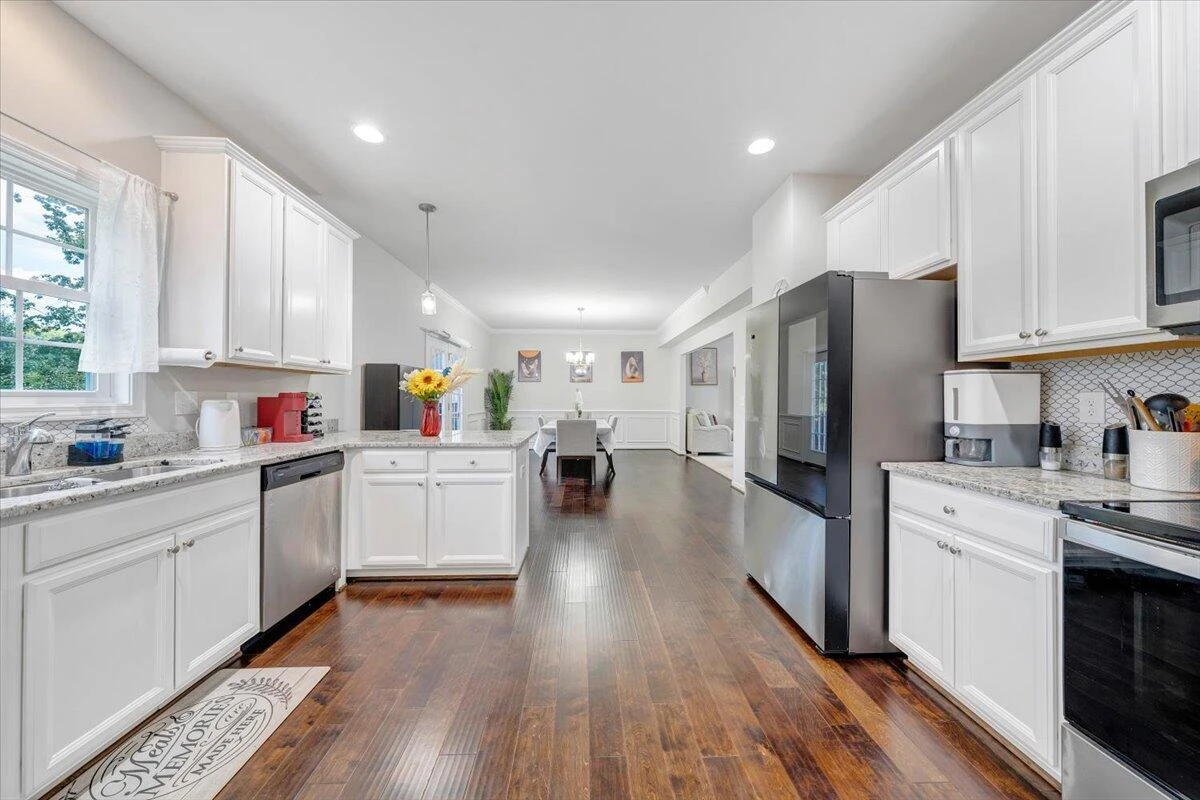 4933 Warrior DR - Photo 11